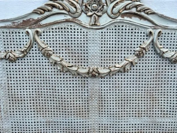 Louis XV Cane Queen Bed Frame - Image 4
