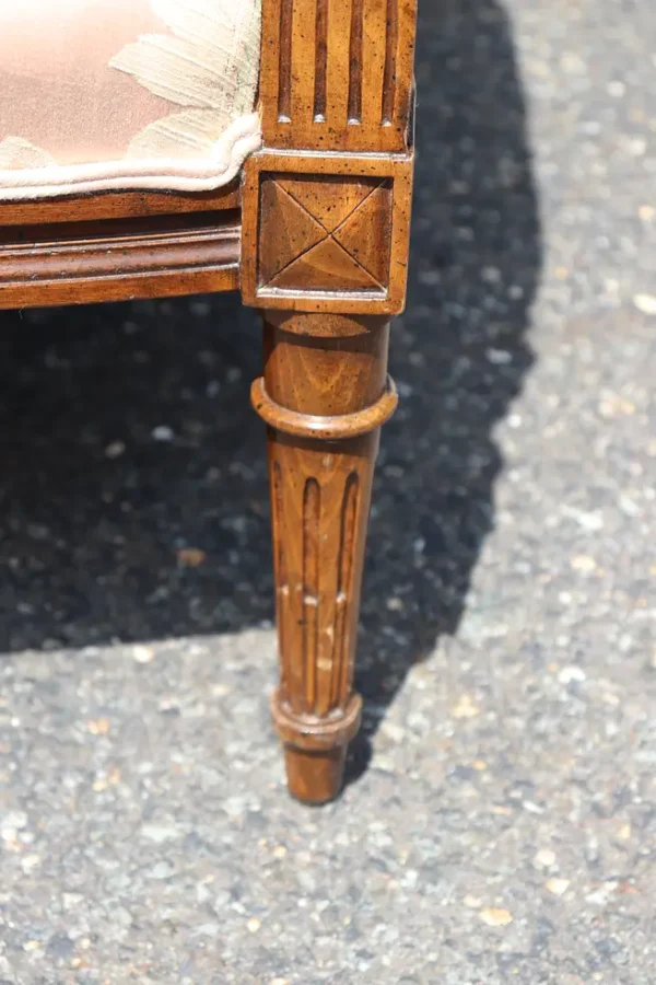 Fine Quality Extra Long Carved Walnut French Louis XVI Settee Sofa 1950s era - Image 7
