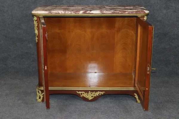 Extremely Rare Pair of Large Scale Maison Jansen Chinoiserie Buffets - Image 6