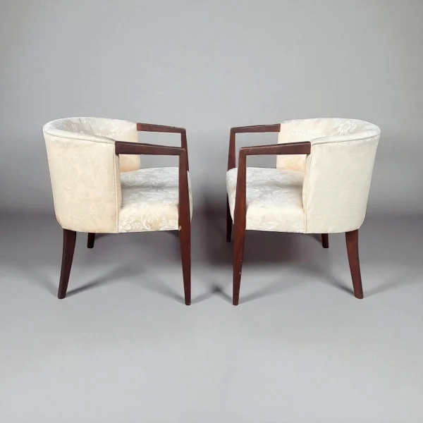 Pair of Vintage Mid-Century Modern Barrel Armchairs -Cream Jacquard & Walnut - Image 4