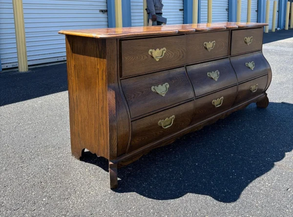 Baker Furniture Bombe-Front Nine-Drawer Dresser - Image 2