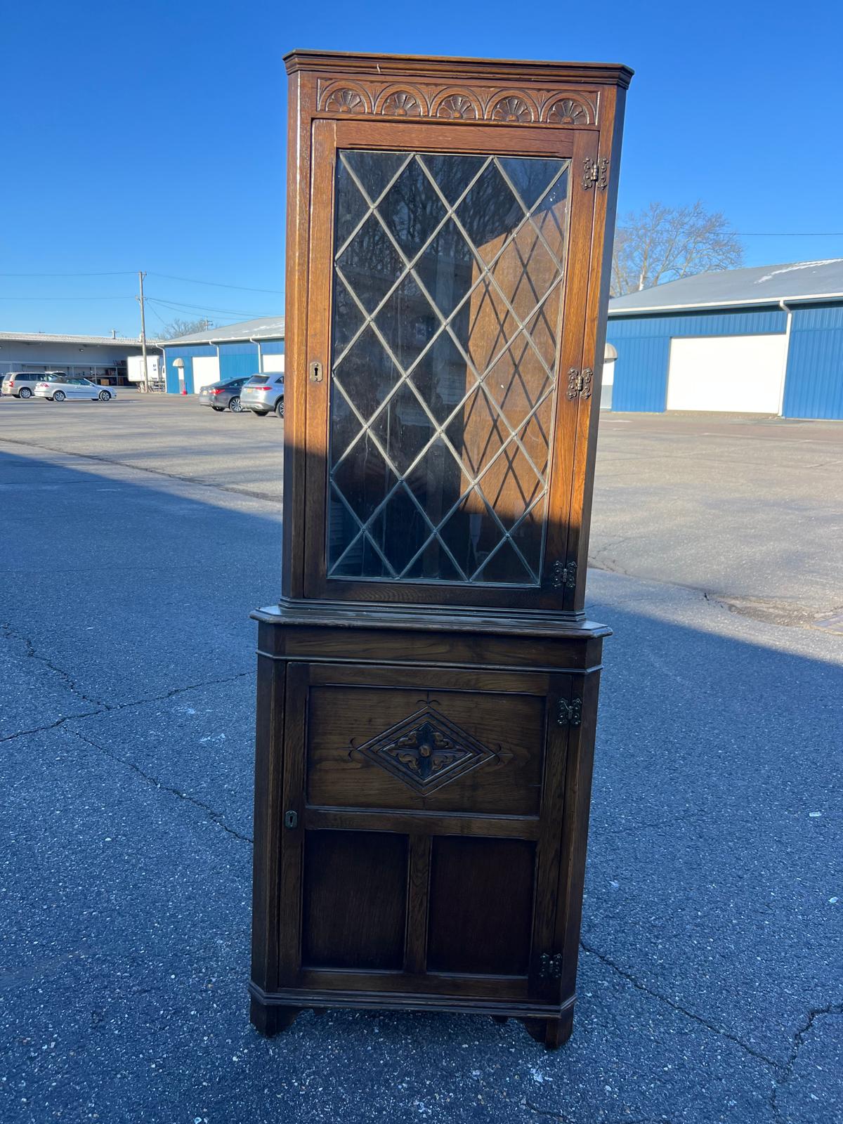 Oak Corner Cabinet with Diamond Leaded Glass in English Tudor Revival Style - Image 7