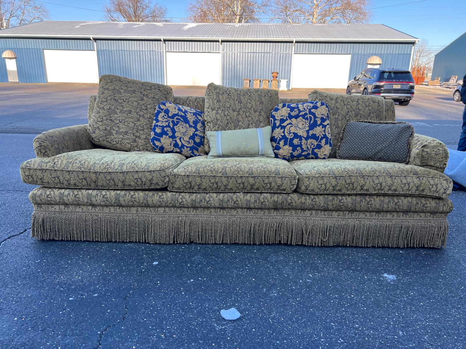 Vintage Custom Upholstered Traditional Rolled Arm Sofa with Decorative Pillows - Image 2