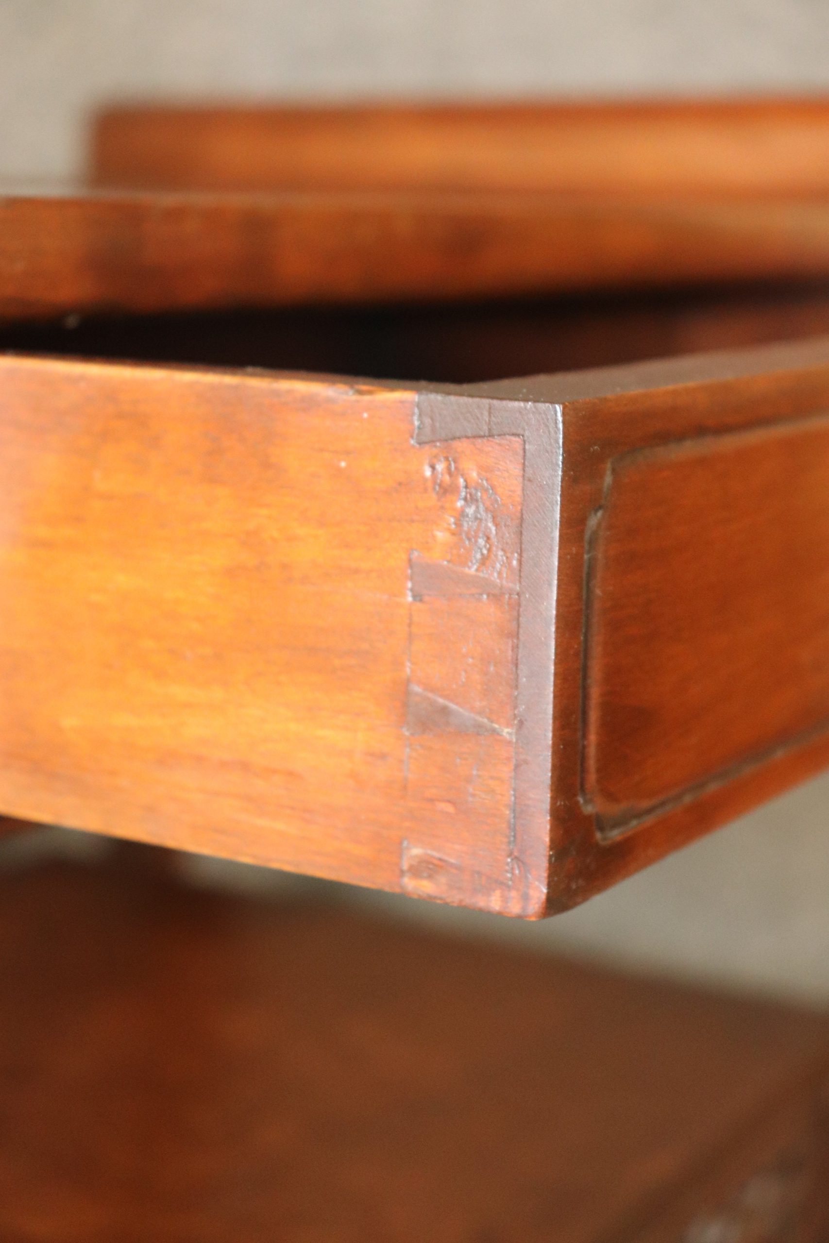 Carved French Oriental Style Two Tier End Table, Side Table - Image 6