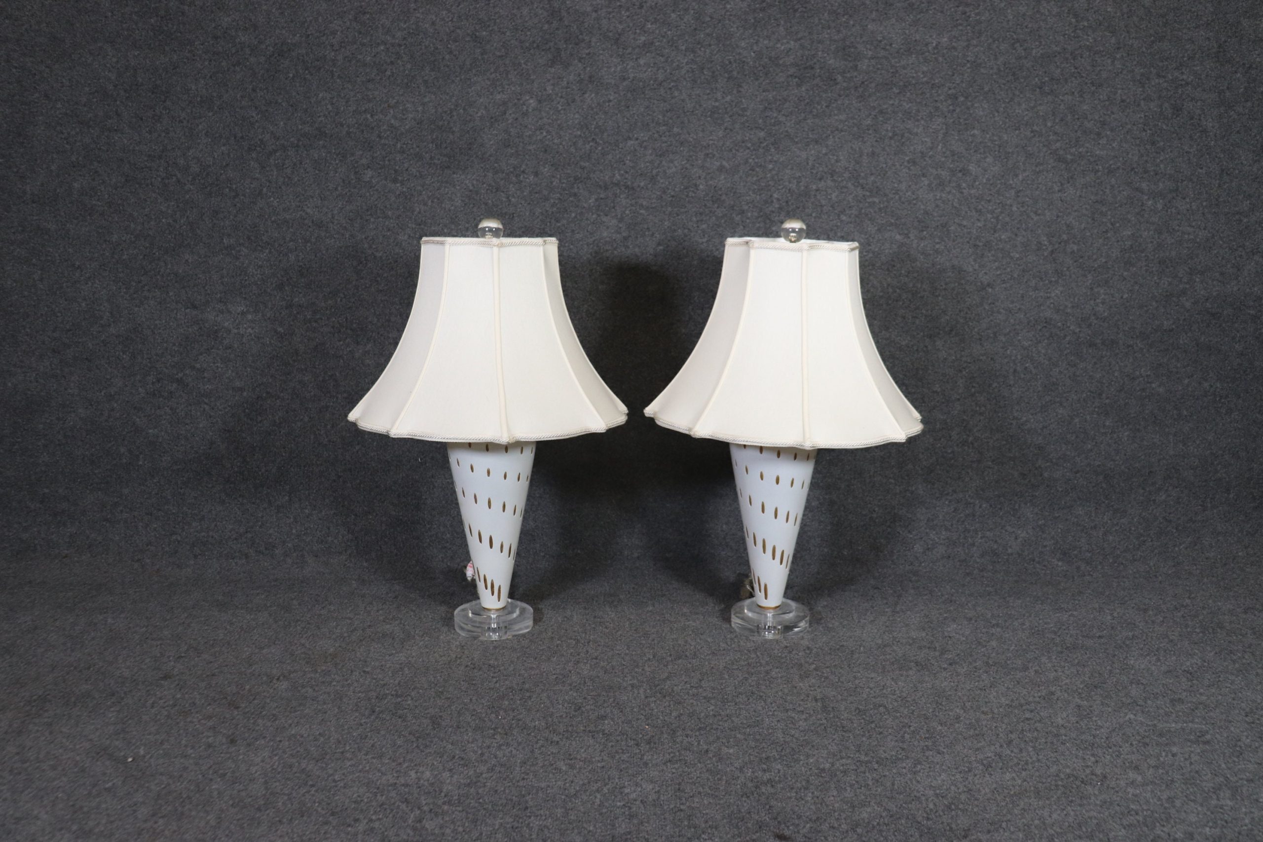 Mid Century Modern Italian Pair of White and Gold Abstract Lucite Lamps, MCM Lamp Pair