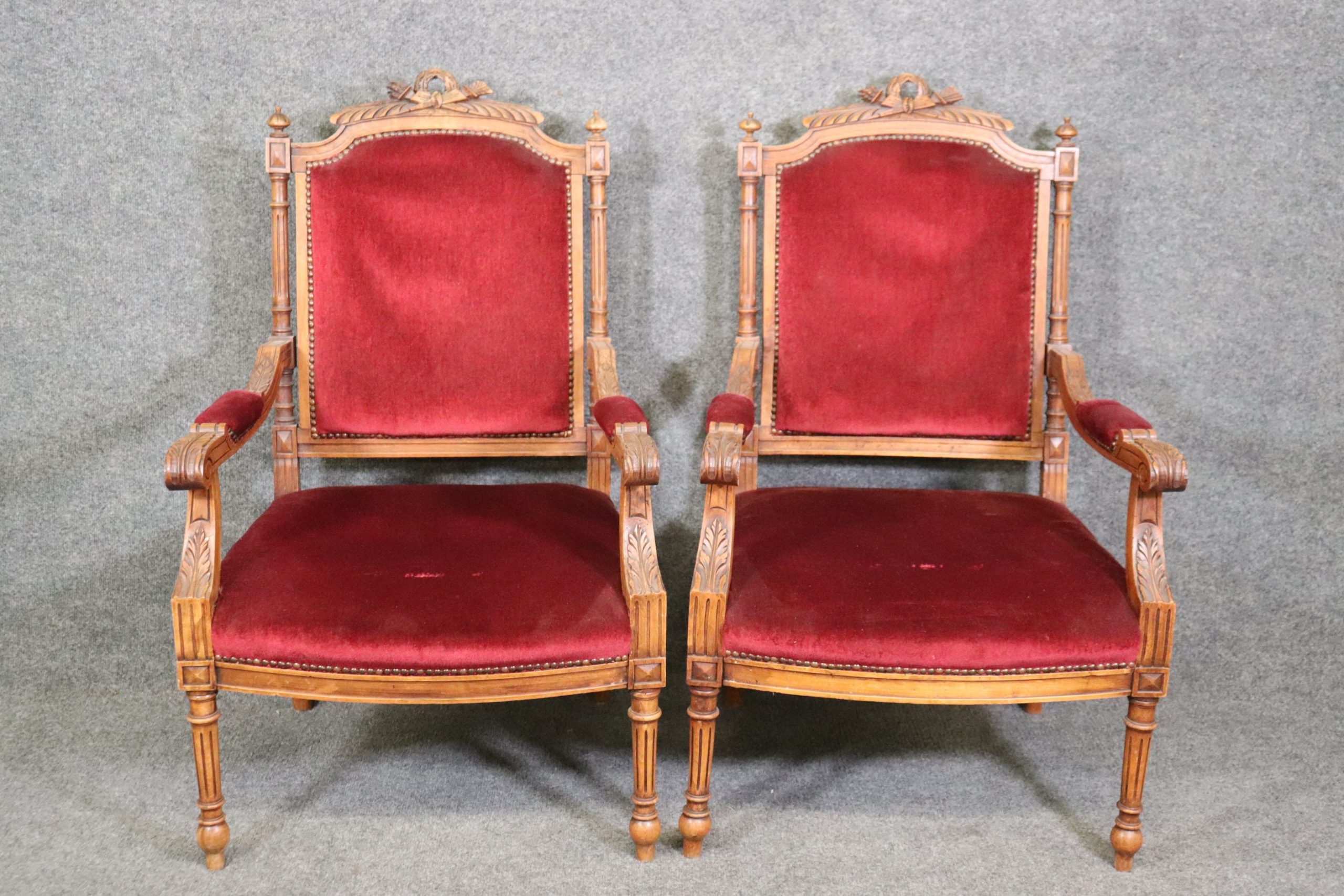 Pair of Antique Carved Walnut Louis XVI Fauteuil Armchairs, circa 1920 - Image 2