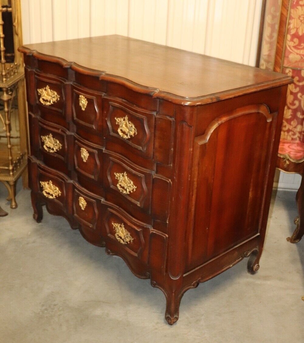 Antique French Provincial Louis XV Style Walnut Commode, Chest of Drawers - Image 5