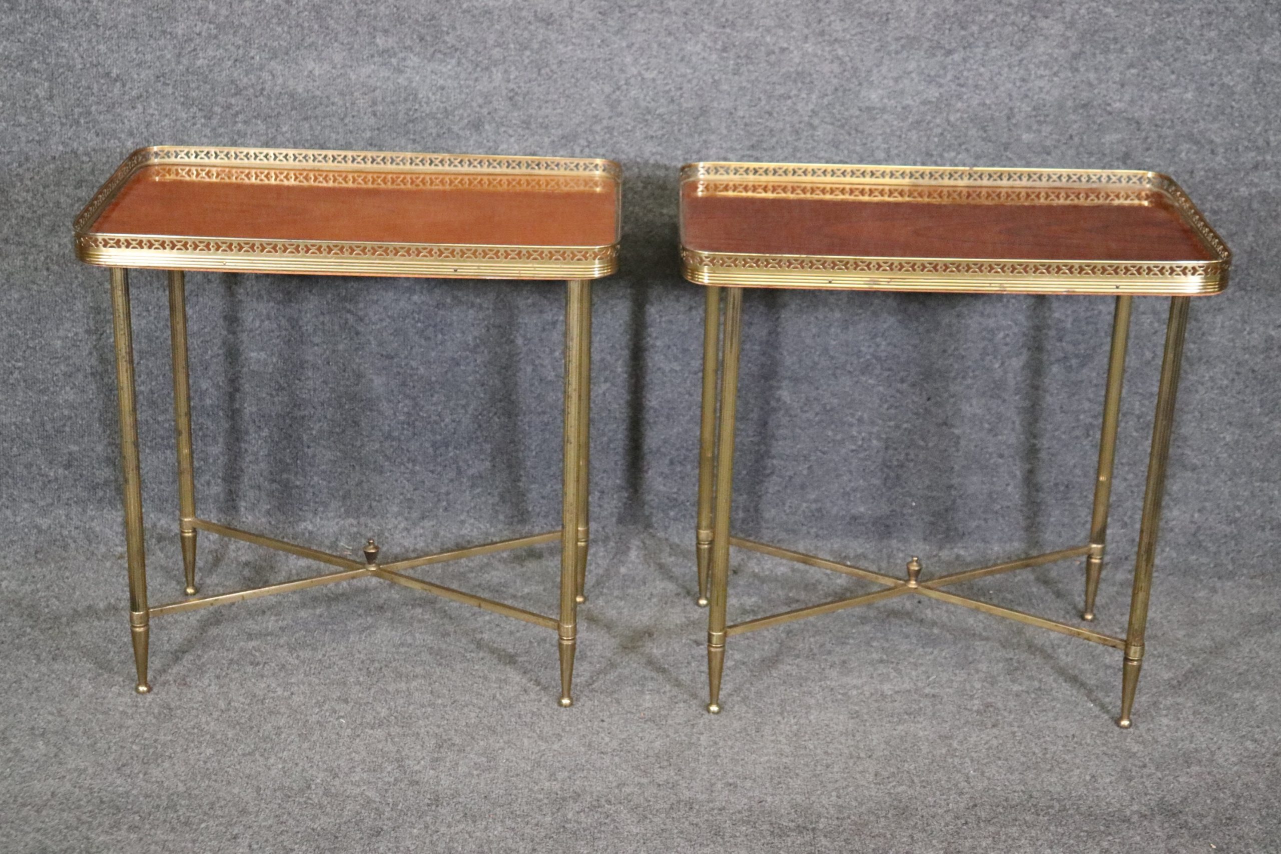 Pair of French Directoire Style Brass and Mahogany End Tables Attributed to Maison Jansen, Louis XVI - Image 4