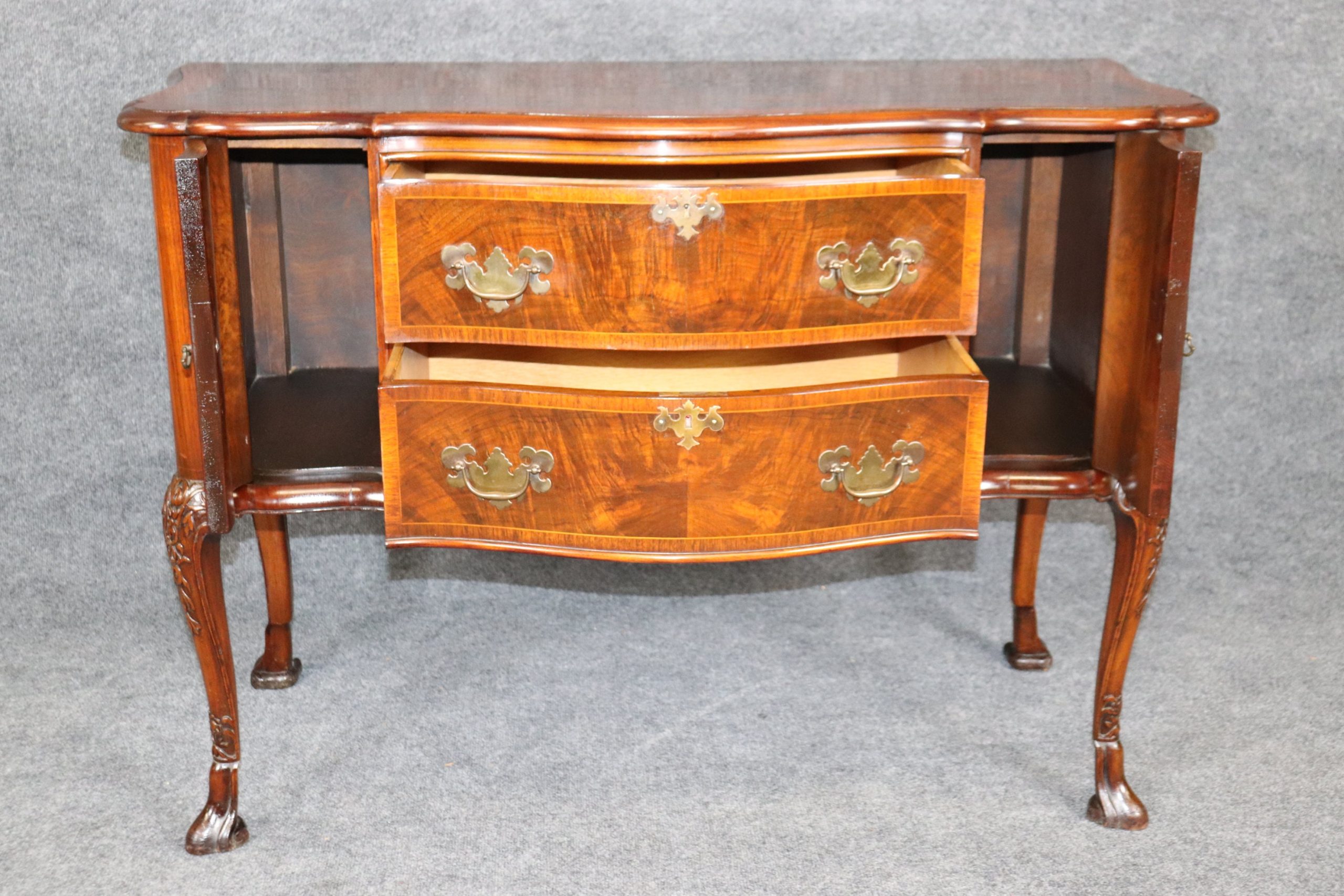 Antique Georgian Style Carved Mahogany Commode - Buffet Chest - Image 5