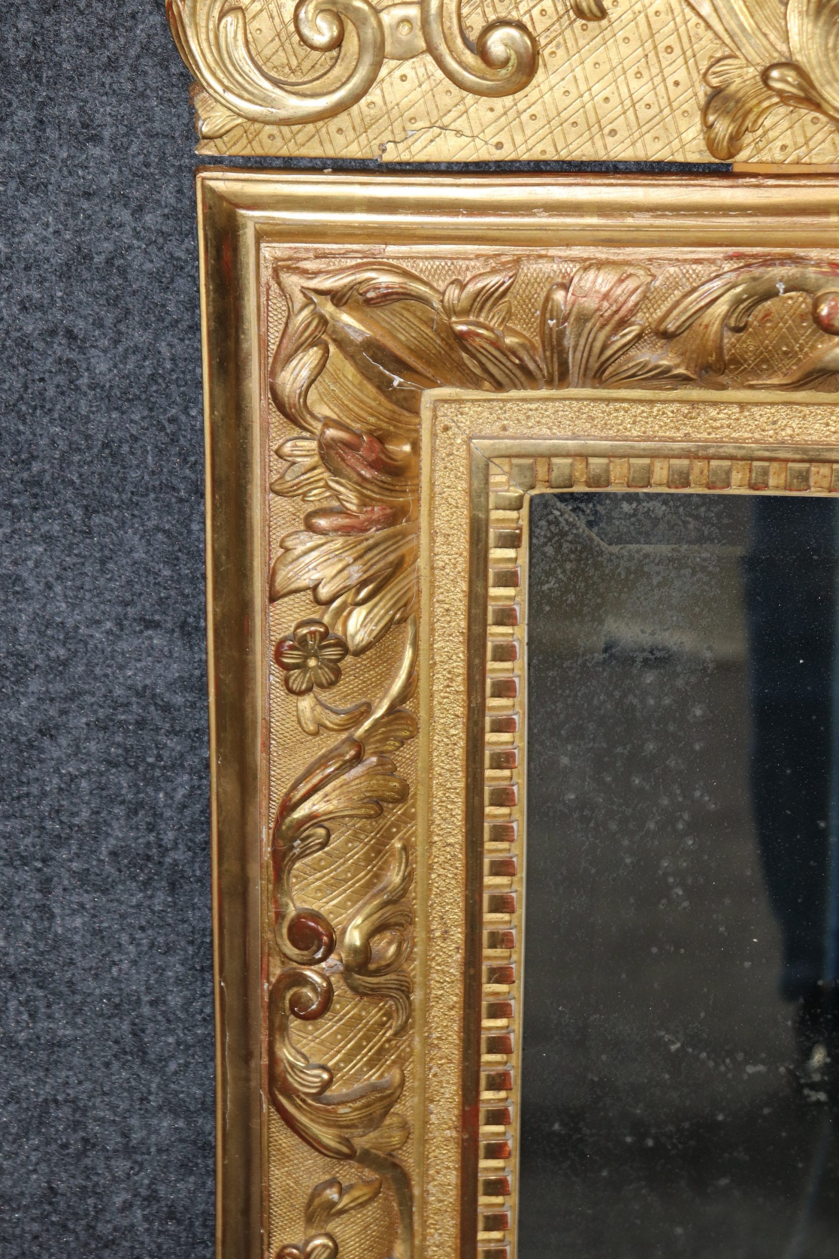 Antique 18th Century French Regency Style Gold Gilt Carved Wall Hanging Mirror, Accent Mirror - Image 4