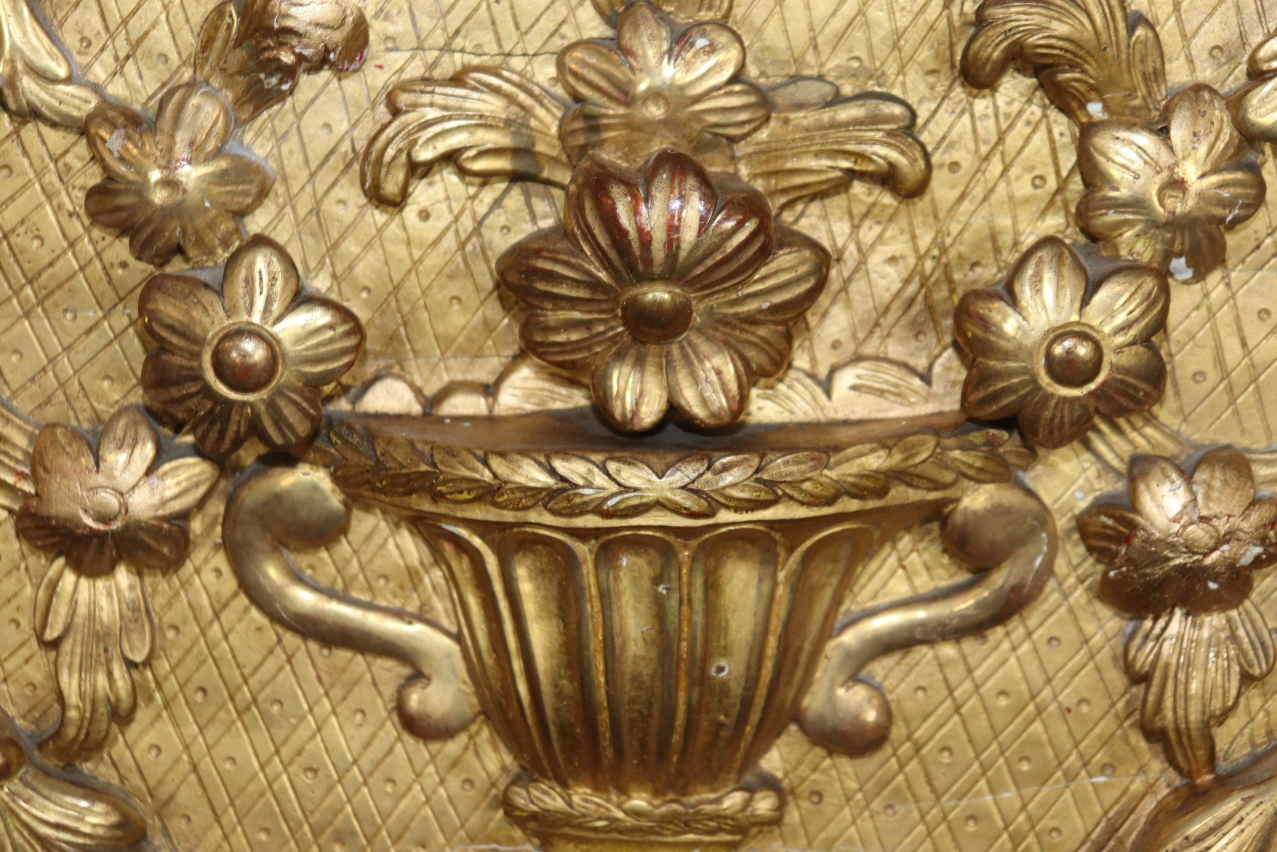 Antique 18th Century French Regency Style Gold Gilt Carved Wall Hanging Mirror, Accent Mirror - Image 7