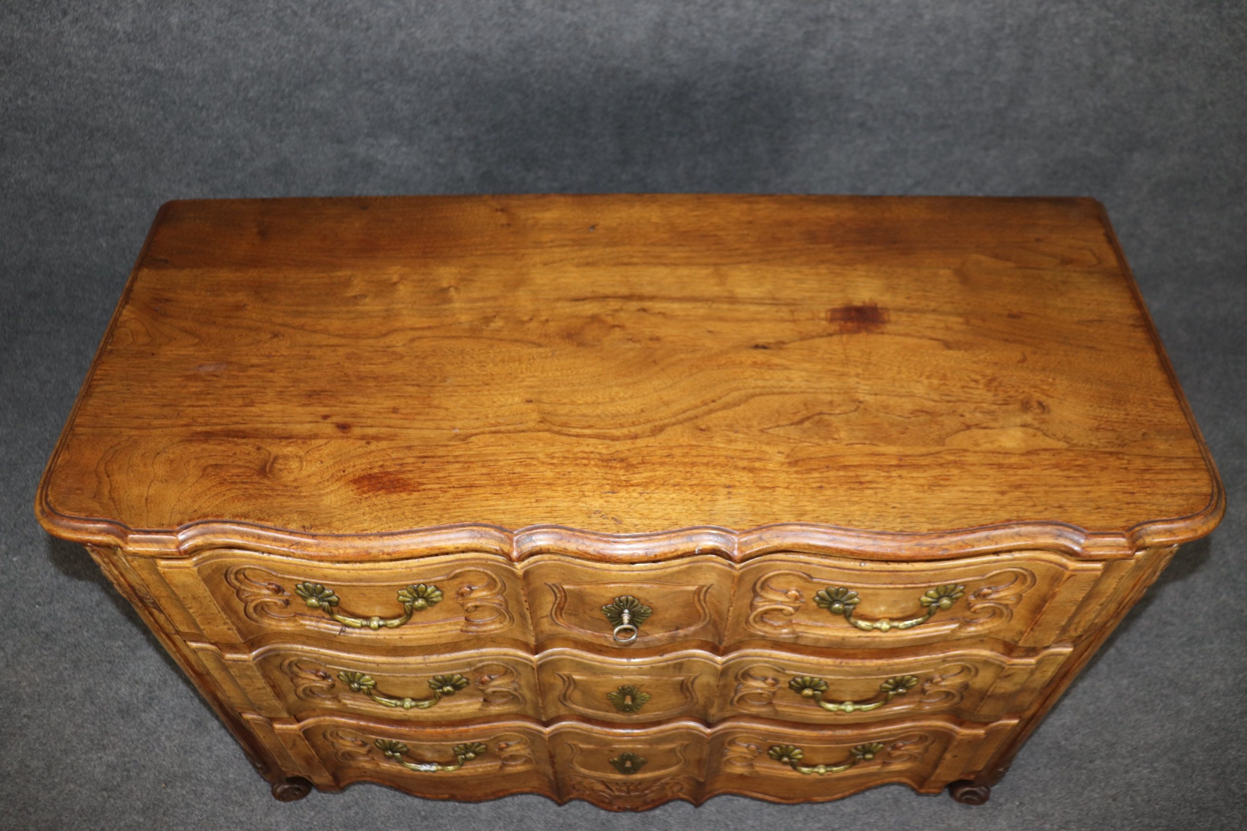 Louis XV Style Country French 3 Drawer Commode, Chest of Drawers - Image 6