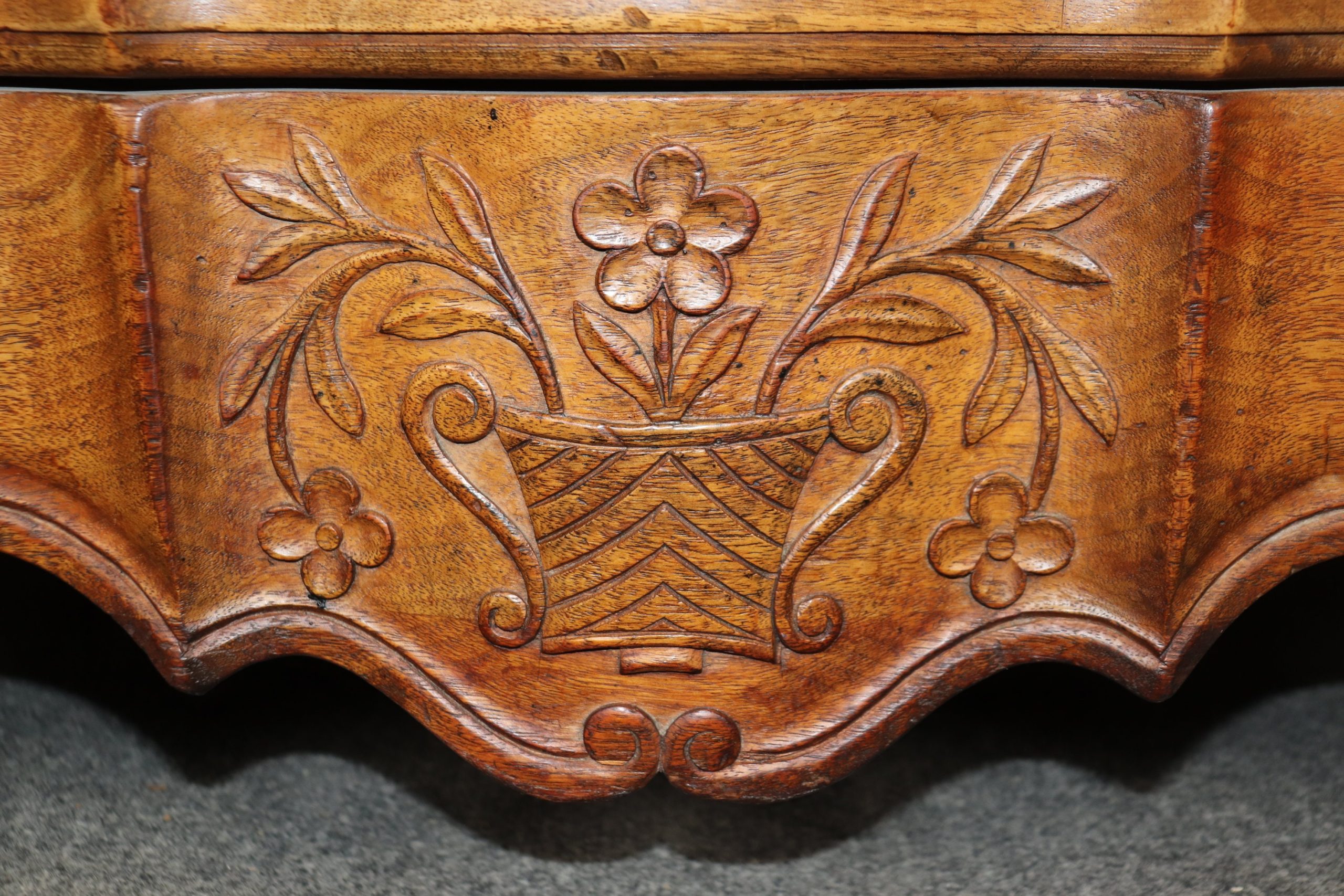 Louis XV Style Country French 3 Drawer Commode, Chest of Drawers - Image 9