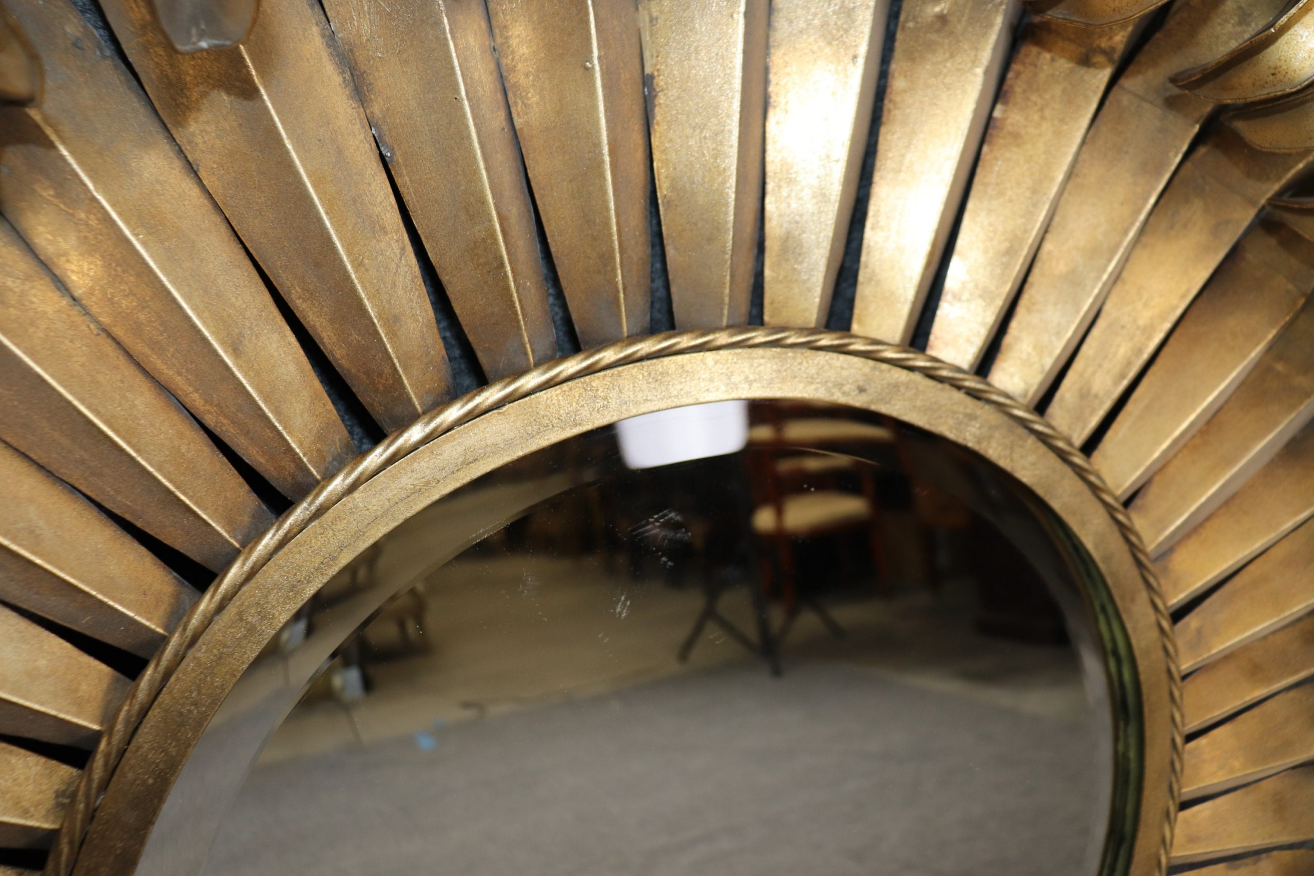 Vintage Hollywood Regency Style Sunburst Wall Hanging Mirror, Accent Mirror - Image 5