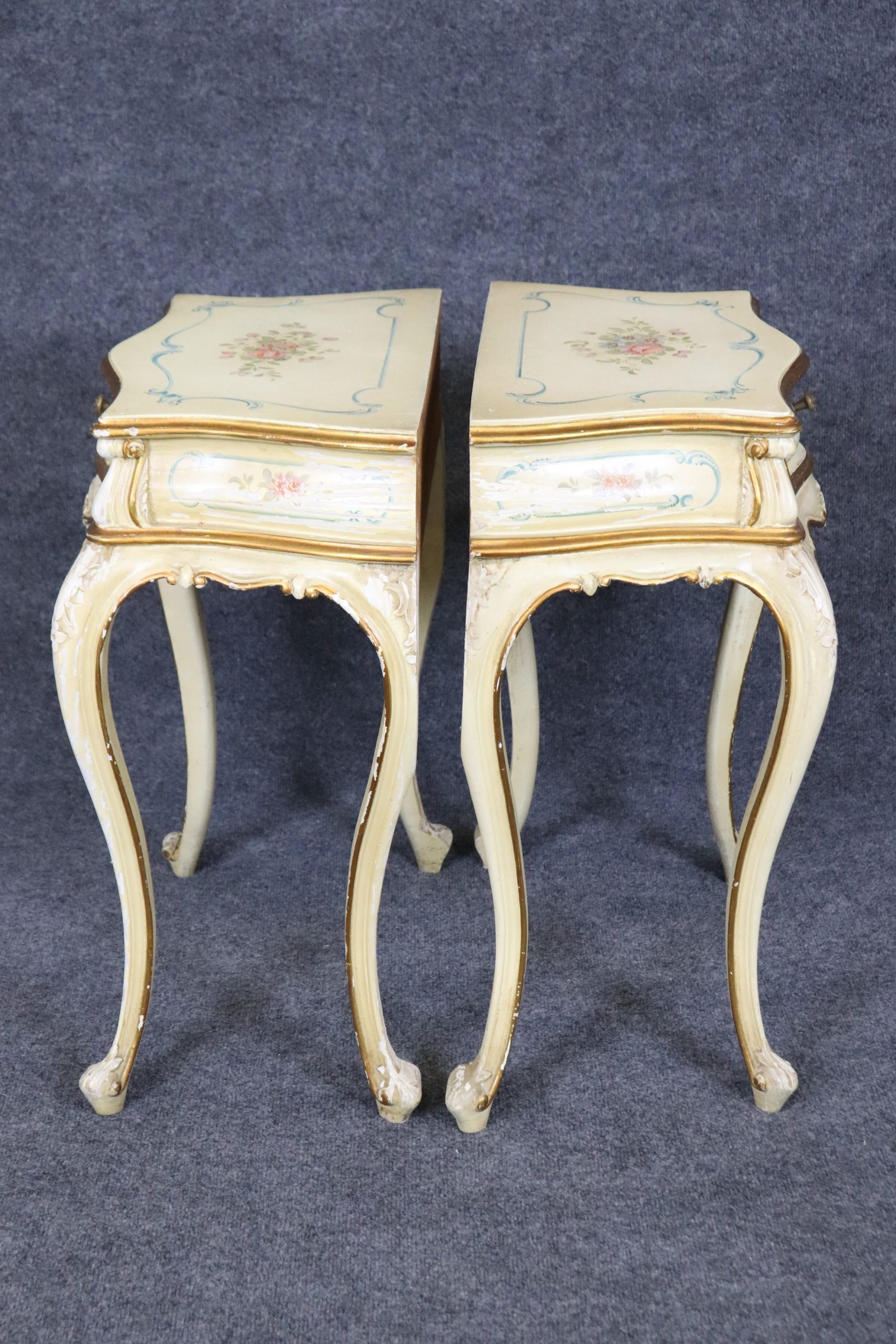 Antique Pair of Italian Paint Decorated Venetian Style Nightstands circa 1910s End Tables Side Tables, Accent Tables - Image 3