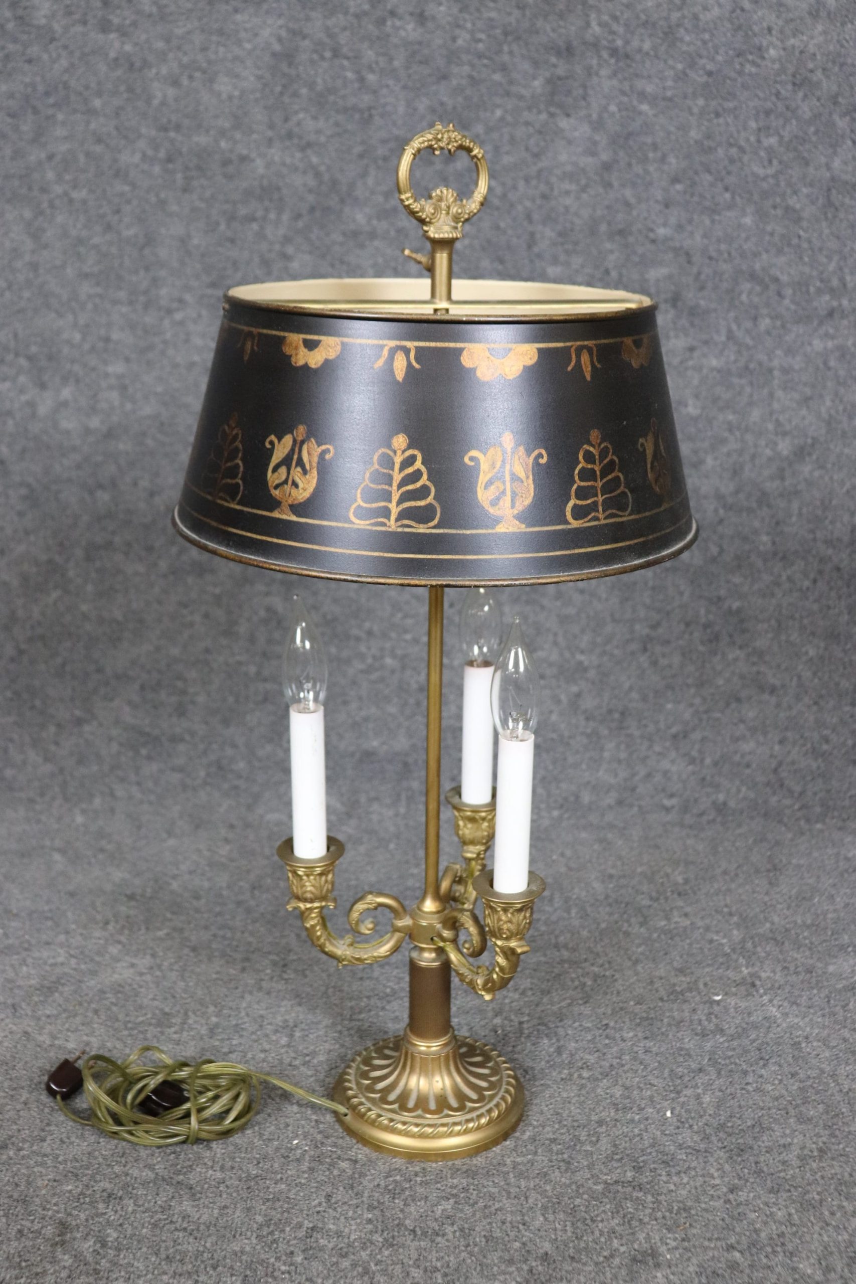Antique French Empire Style Bouillotte Lamp with Tole Shade, Table Lamp - Image 4