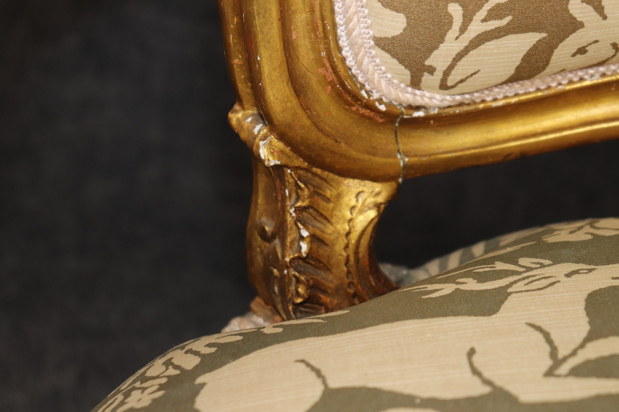Vintage Louis XV Style Armchairs: Carved Gold Gilt Accent Chairs - Image 8