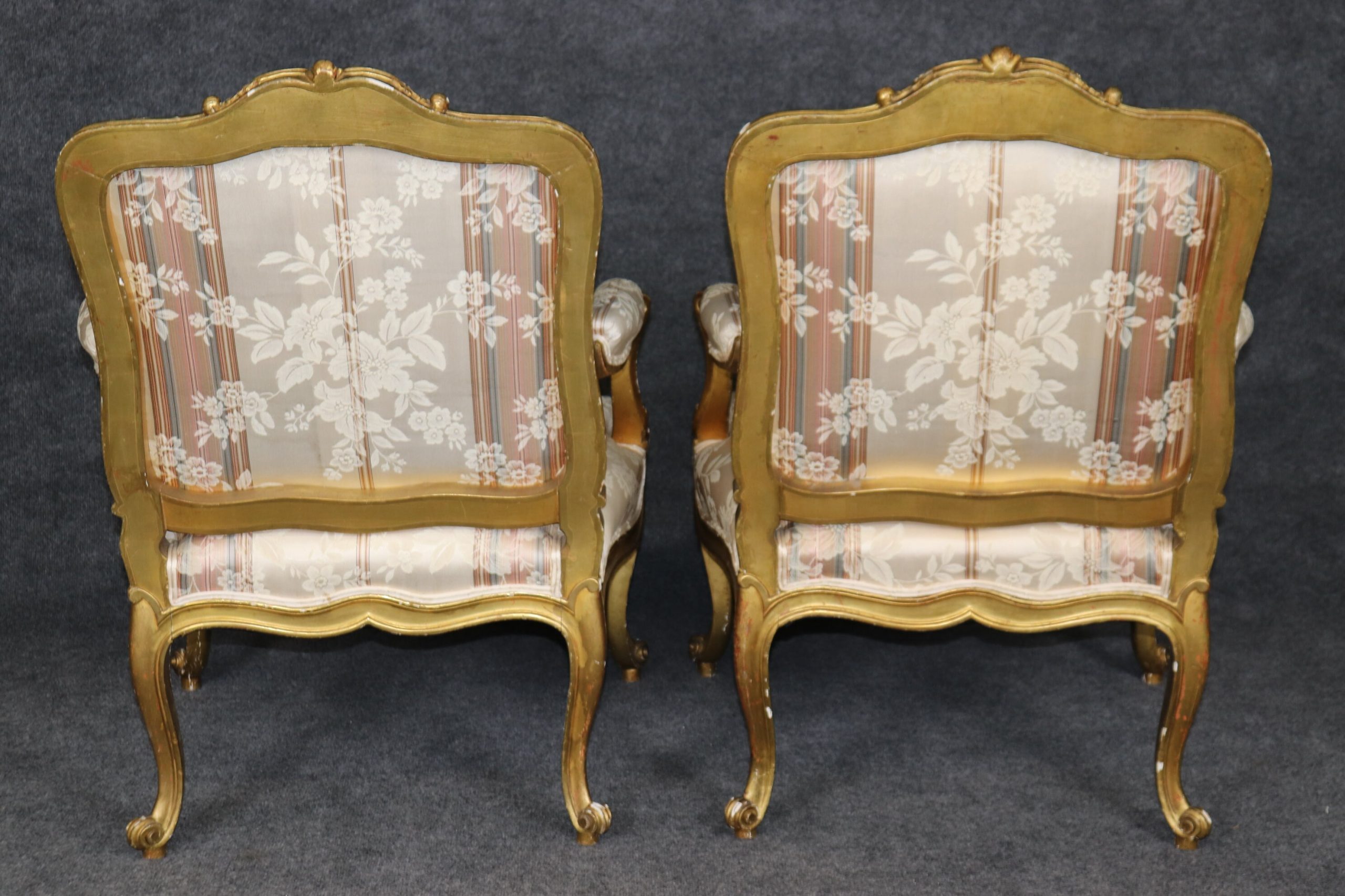 Antique Pair of French Louis XV Style Carved Gold Gilt Bergeres, Armchairs - Image 4