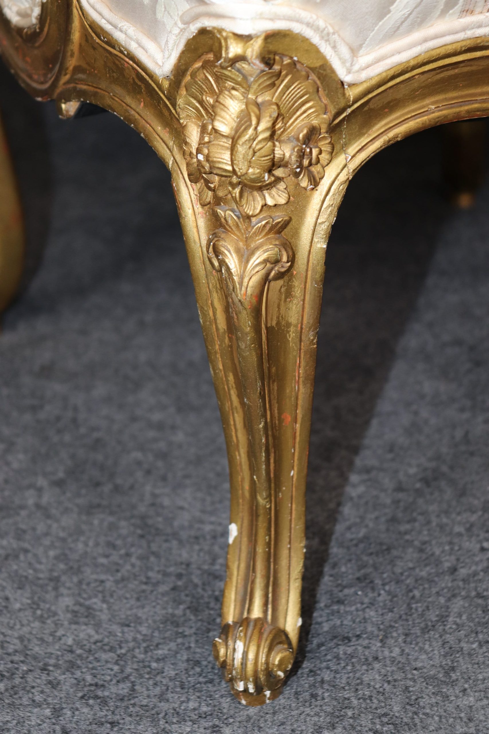 Antique Pair of French Louis XV Style Carved Gold Gilt Bergeres, Armchairs - Image 6