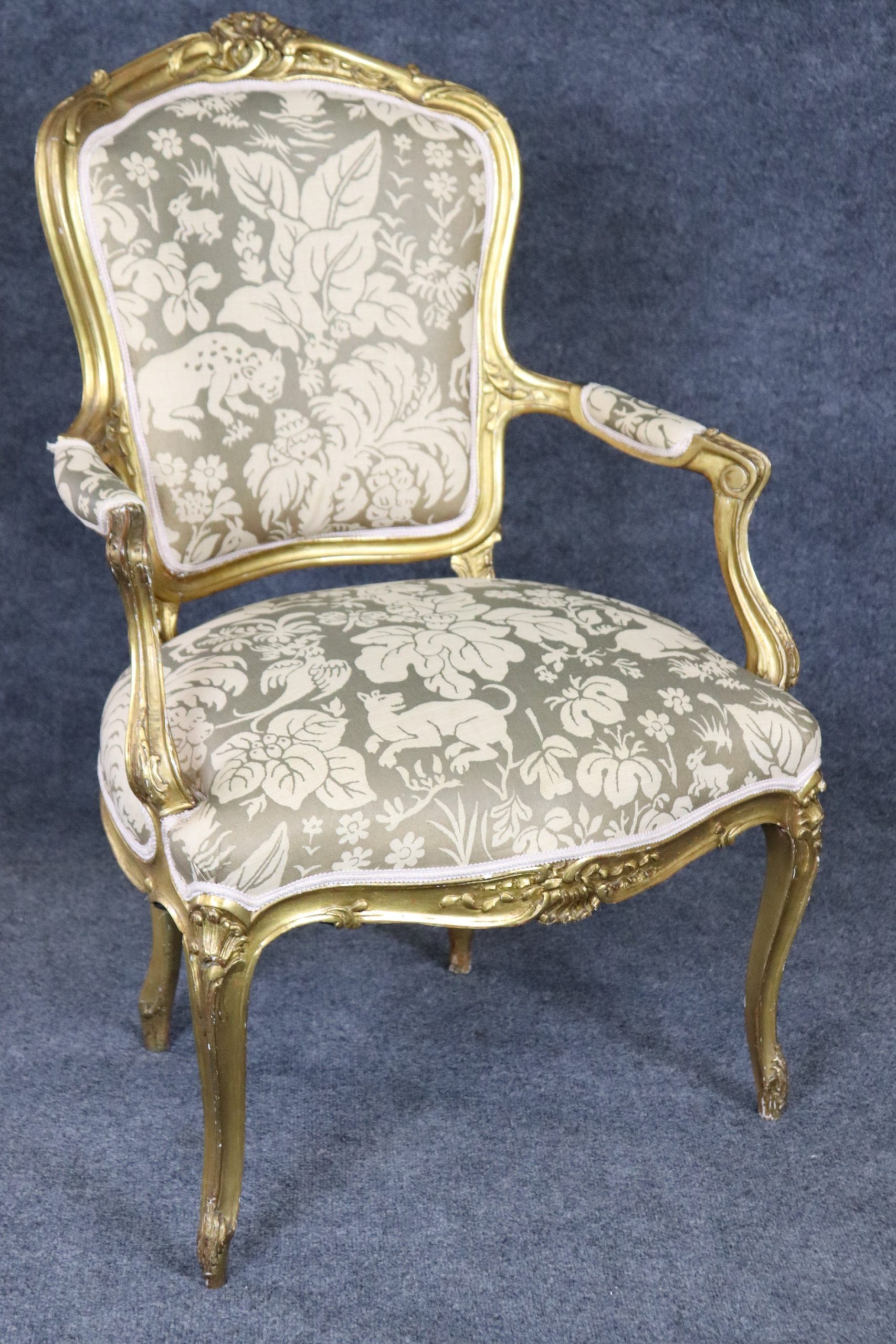 Vintage Louis XV Style Armchairs: Carved Gold Gilt Accent Chairs - Image 5