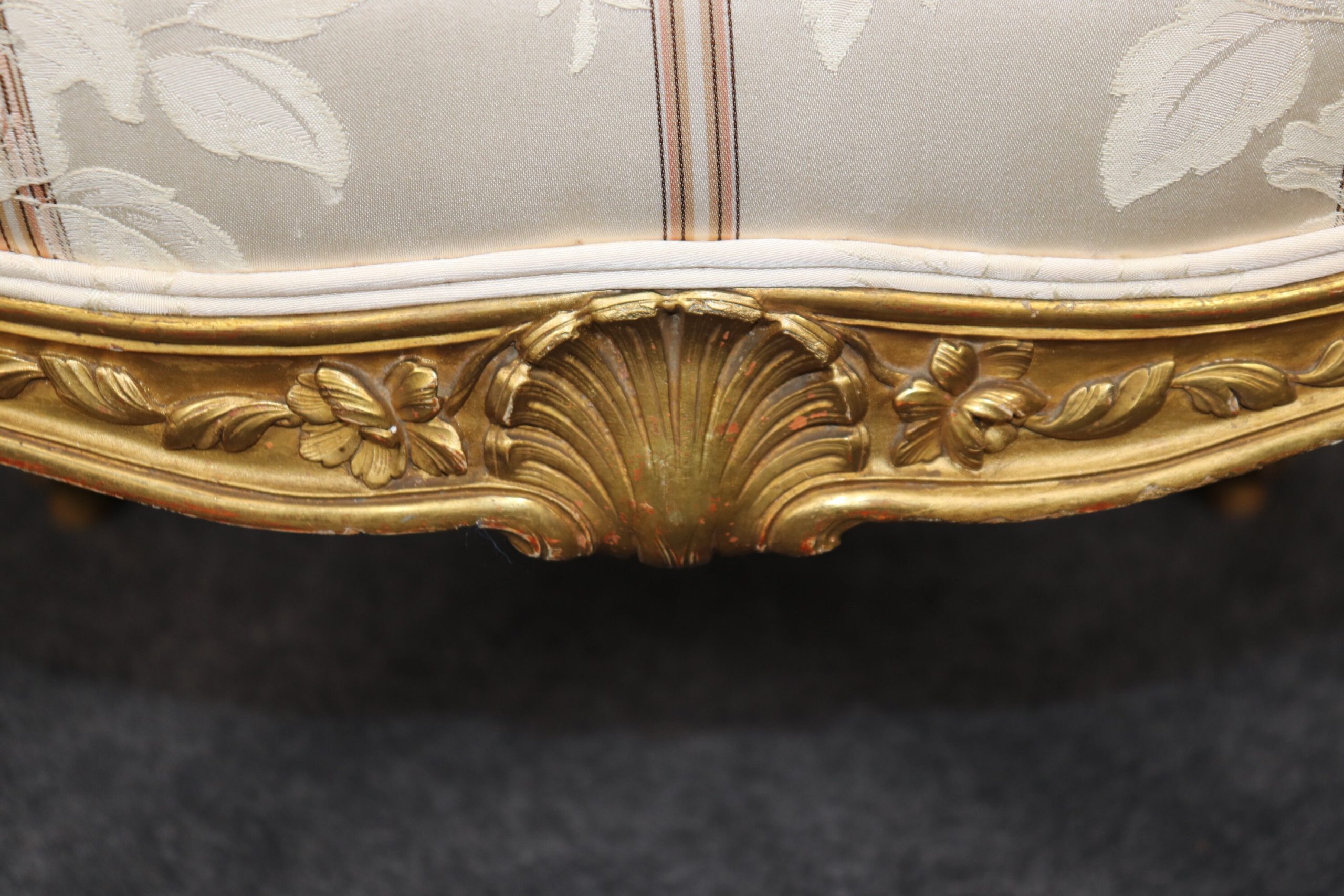 Antique Pair of French Louis XV Style Carved Gold Gilt Bergeres, Armchairs - Image 9