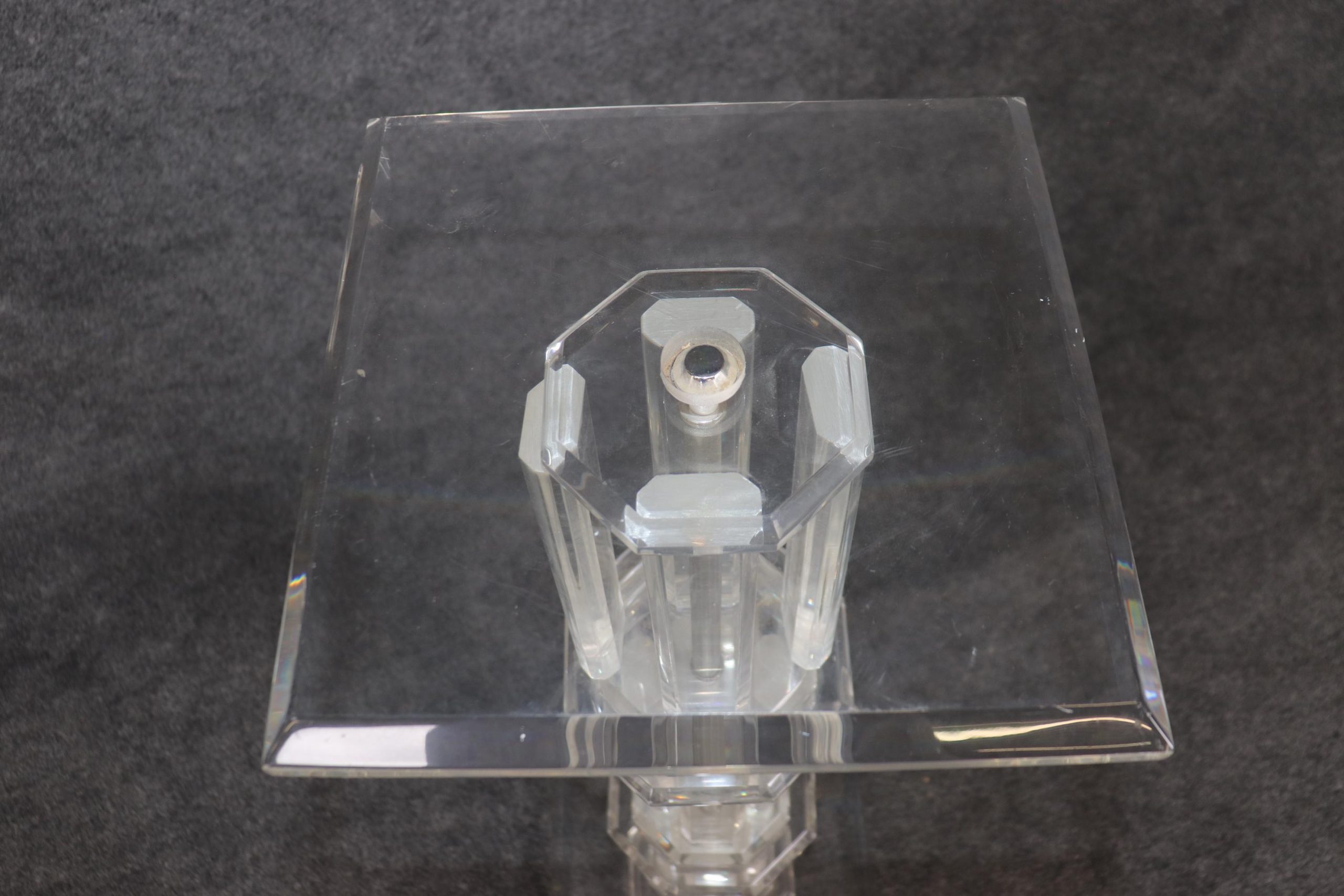 Vintage Lucite Pedestal Table: Mid Century Modern Accent Decor - Image 5