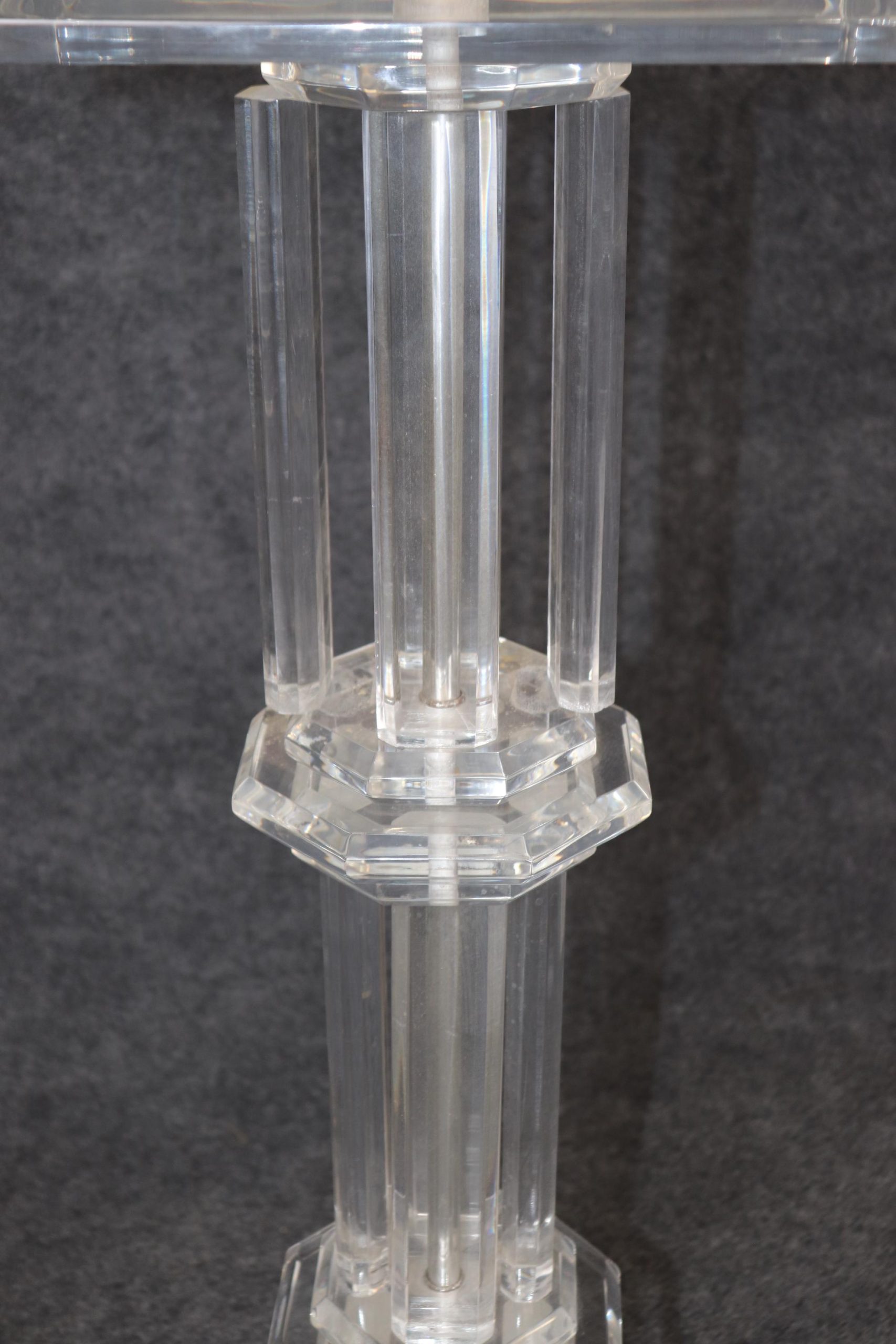 Vintage Lucite Pedestal Table: Mid Century Modern Accent Decor - Image 6