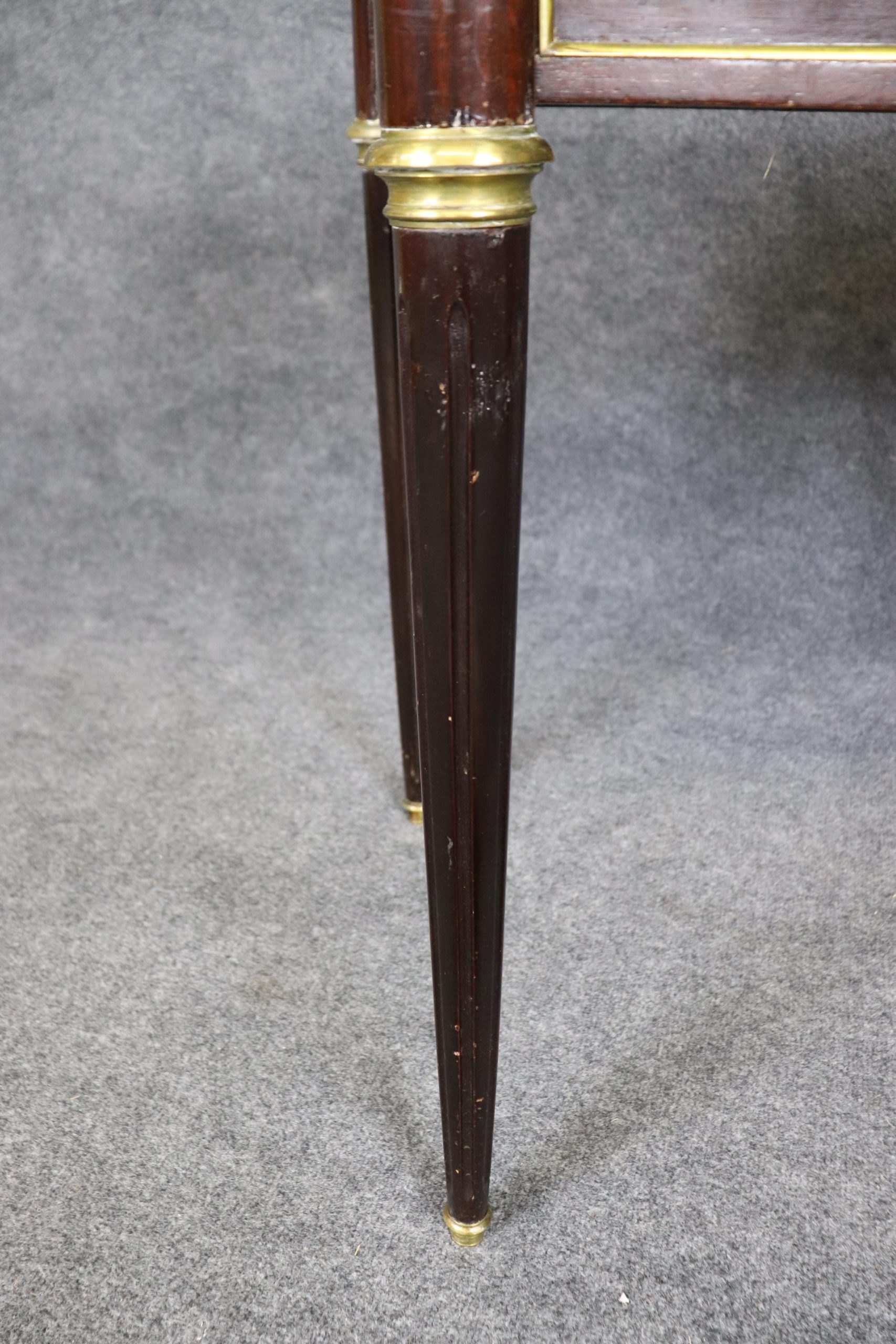 Vintage French Louis XVI Marble Top Side Table: Brass Accent End Table - Image 6