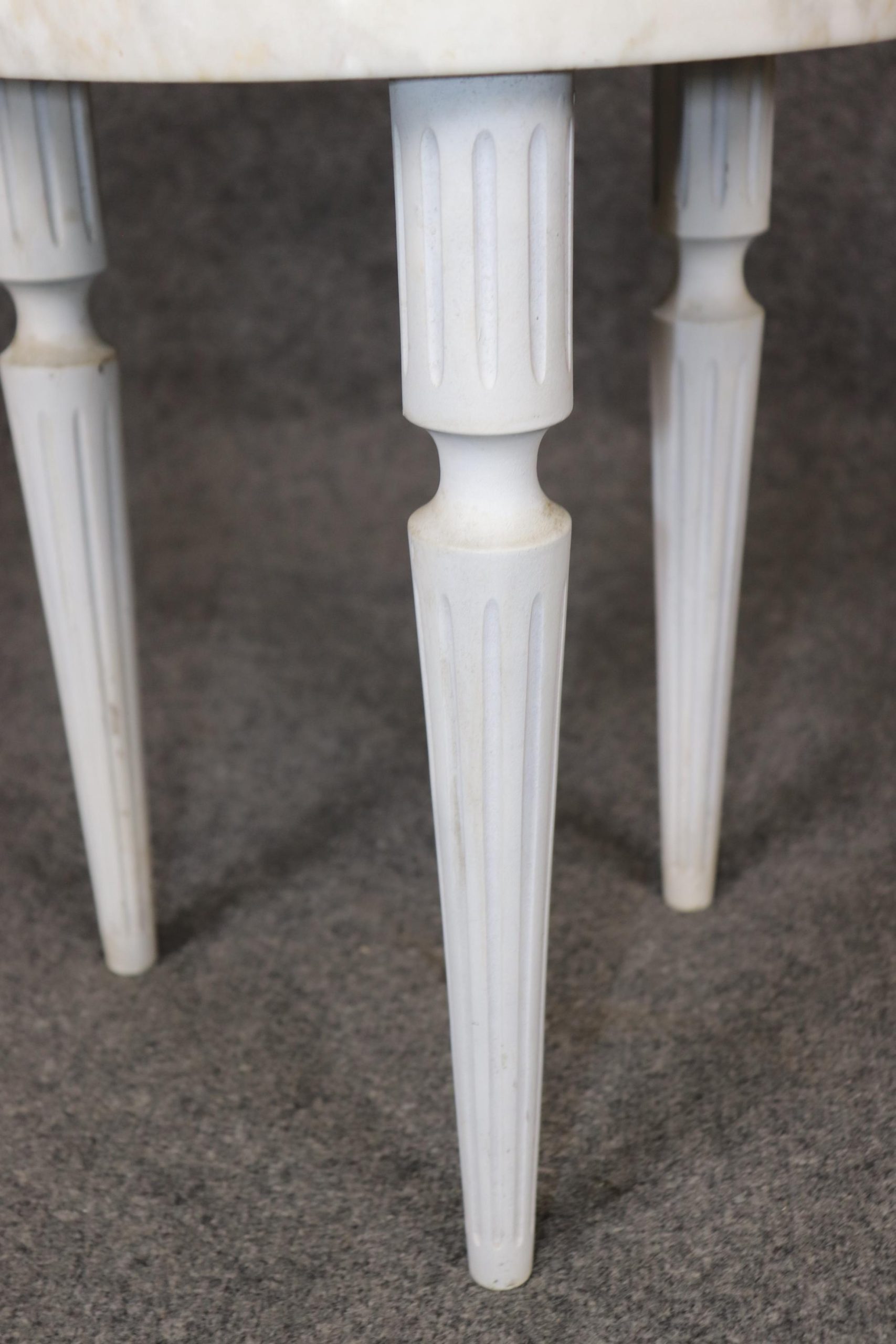 Vintage Italian Louis XVI Style Marble Top End Tables: White Accent Tables - Image 7