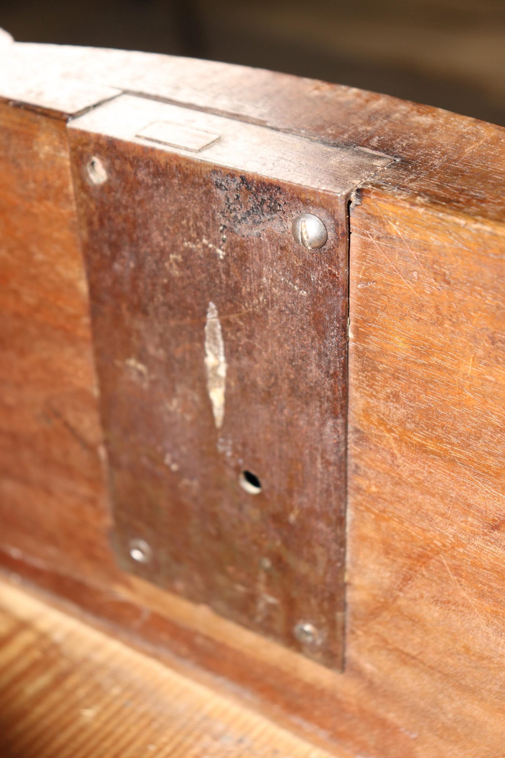 Antique French Louis XV Style Commode: 18th Century Walnut Chest of Drawers - Image 10