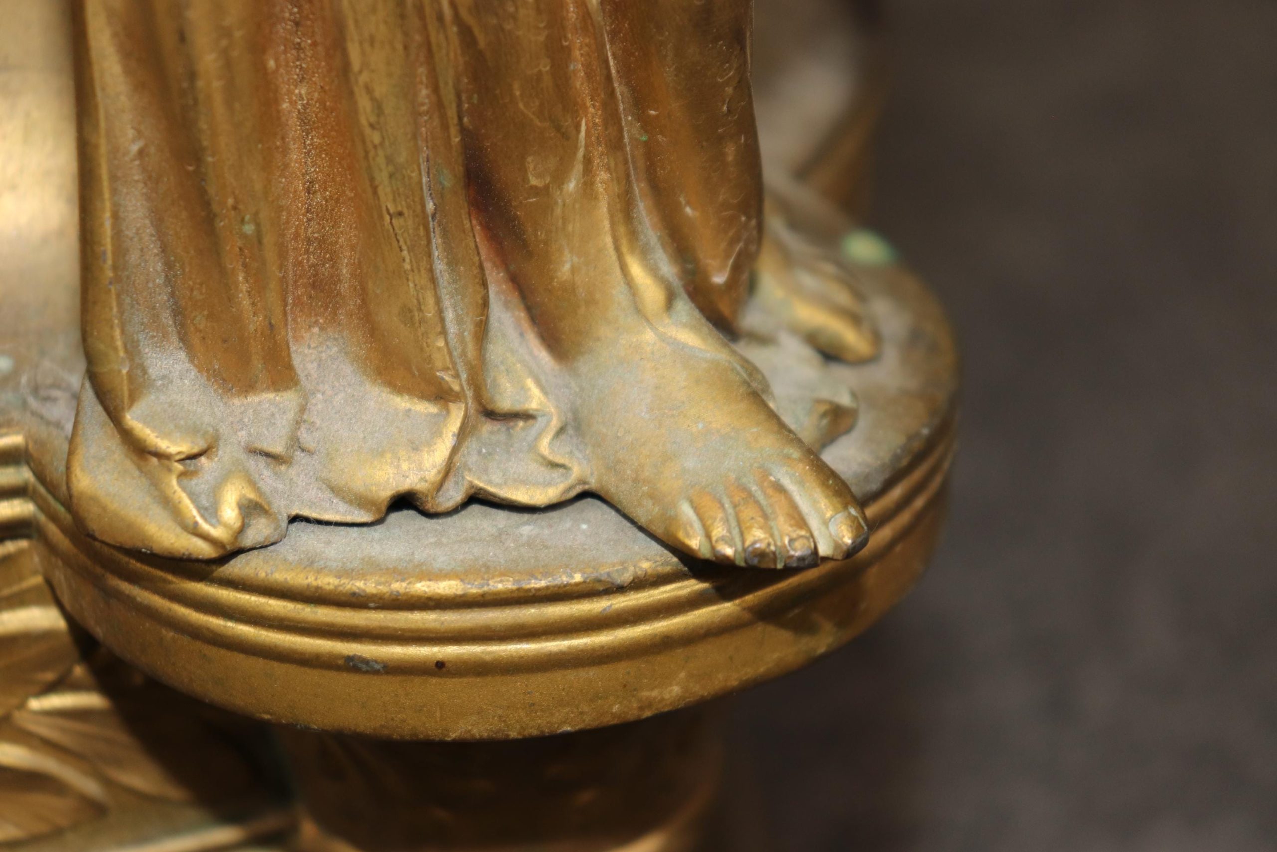 Vintage Art Nouveau Gilt Metal Figural Urn Vase: Entryway Decor - Image 9