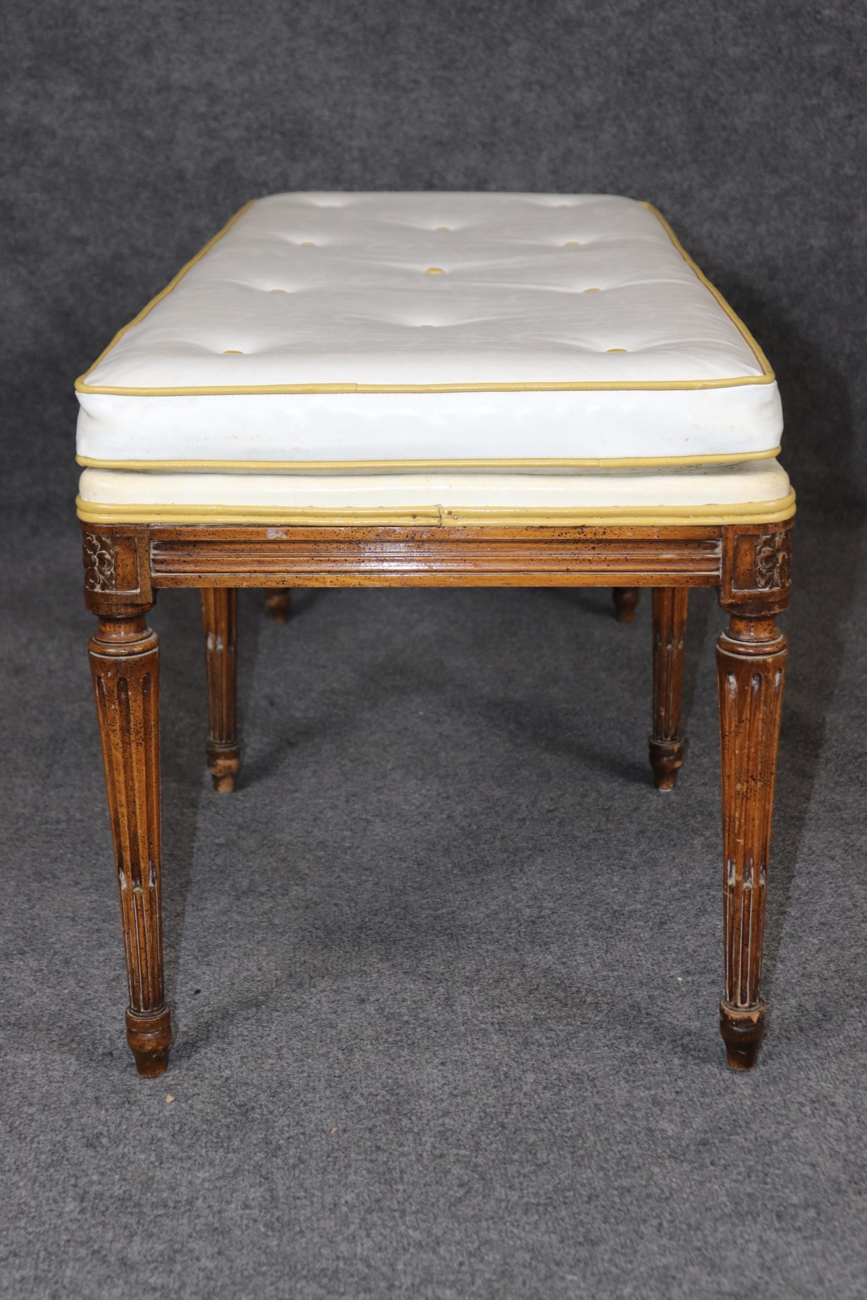Vintage French Louis XVI Style Tufted Bench: Upholstered Window Seat - Image 3