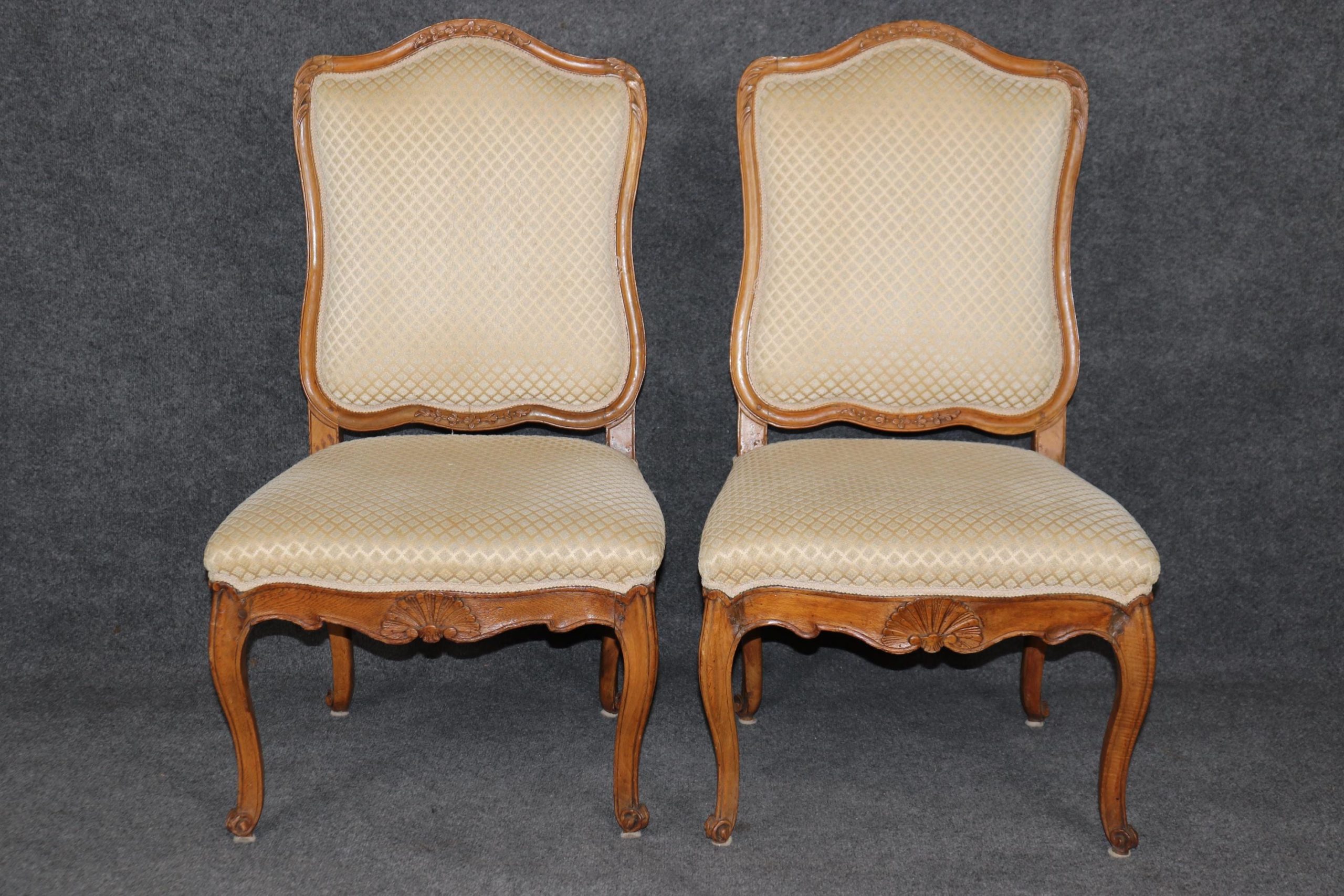 Vintage French Louis XV Style Oak Chairs: Upholstered Accent Pair - Image 2
