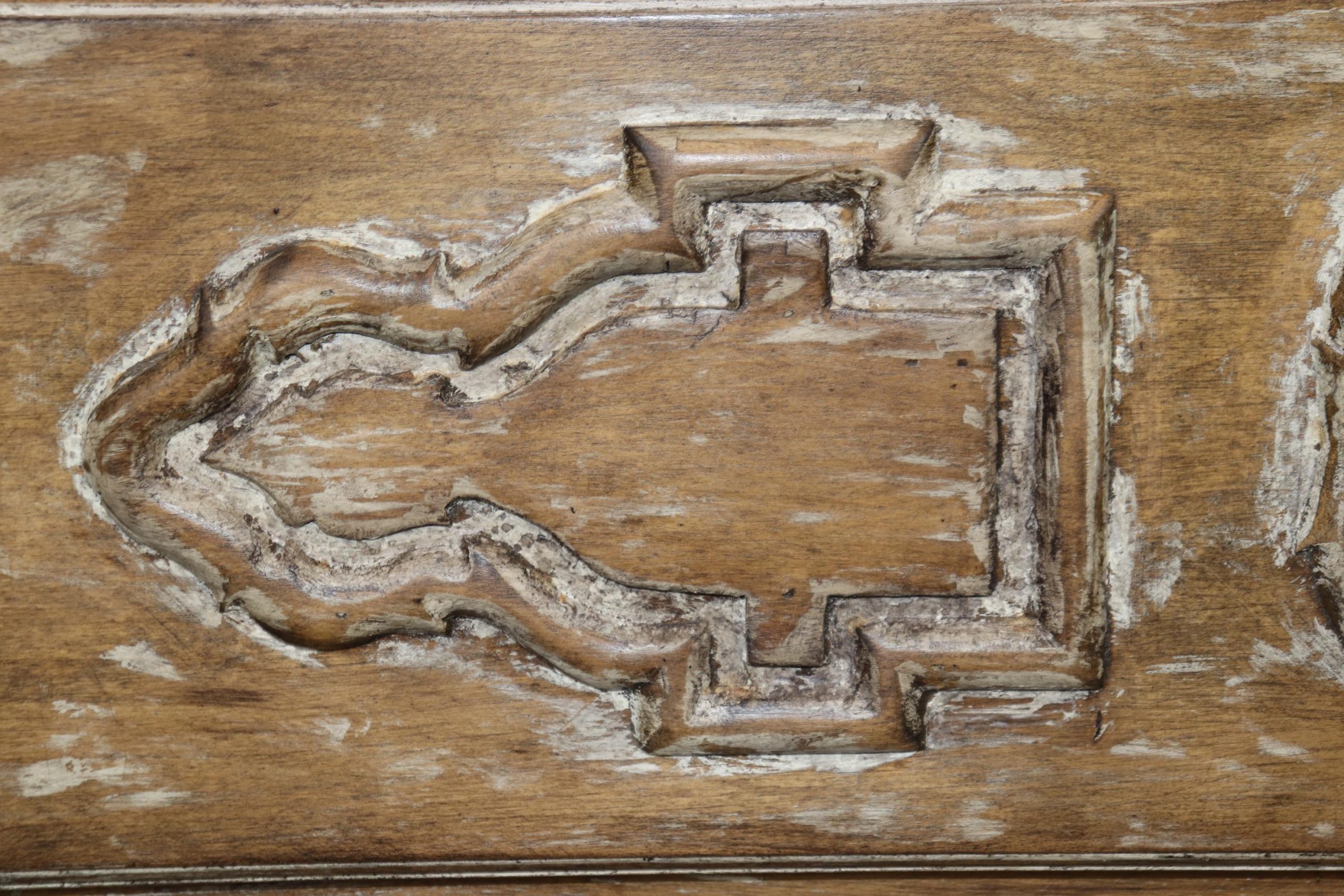 Vintage Distressed Continental 3-Drawer Commode: MCM Dresser - Image 7