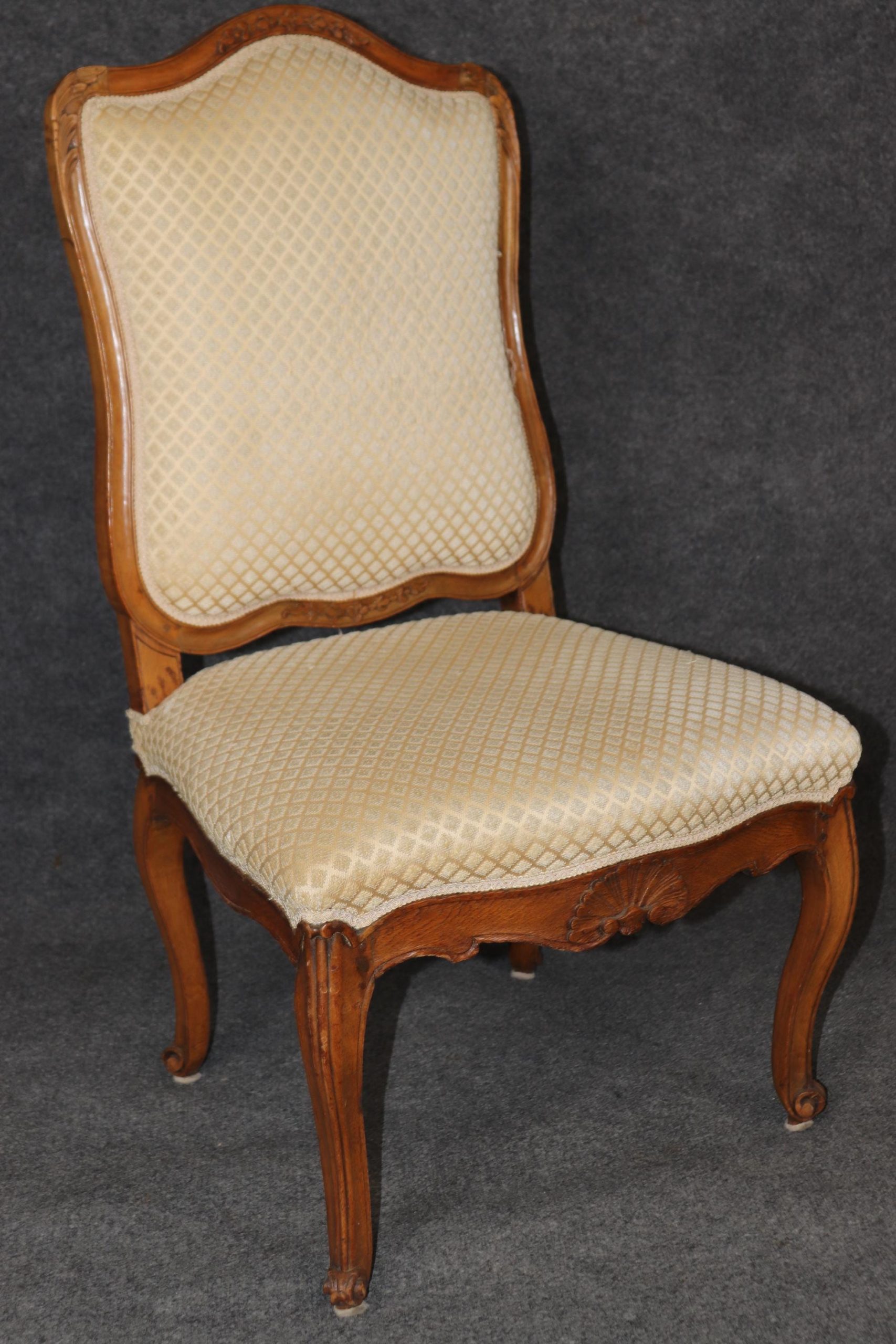 Vintage French Louis XV Style Oak Chairs: Upholstered Accent Pair - Image 5