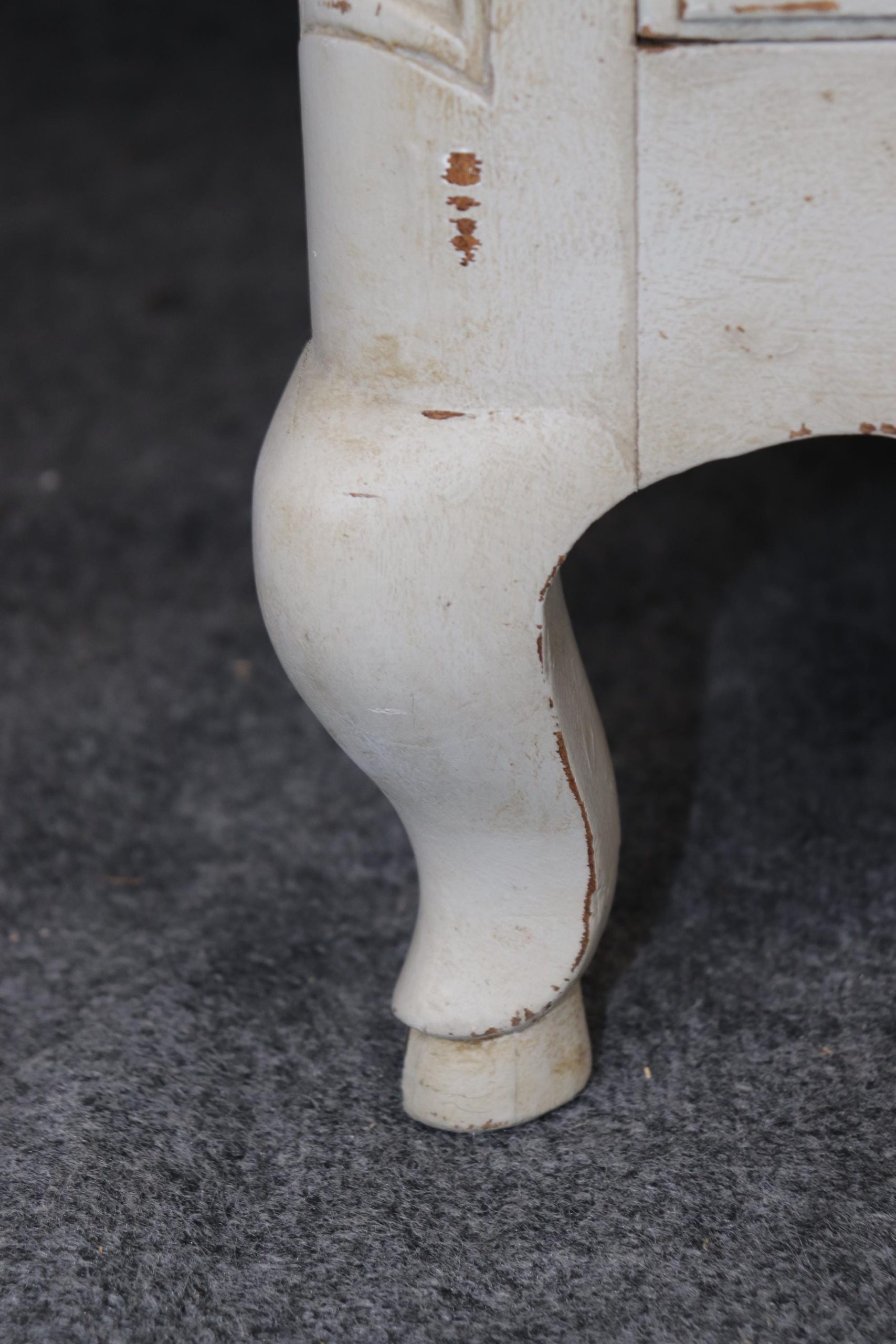 Antique Regency Style Creme Commode: 3-Drawer Chest, Brass Hardware - Image 6