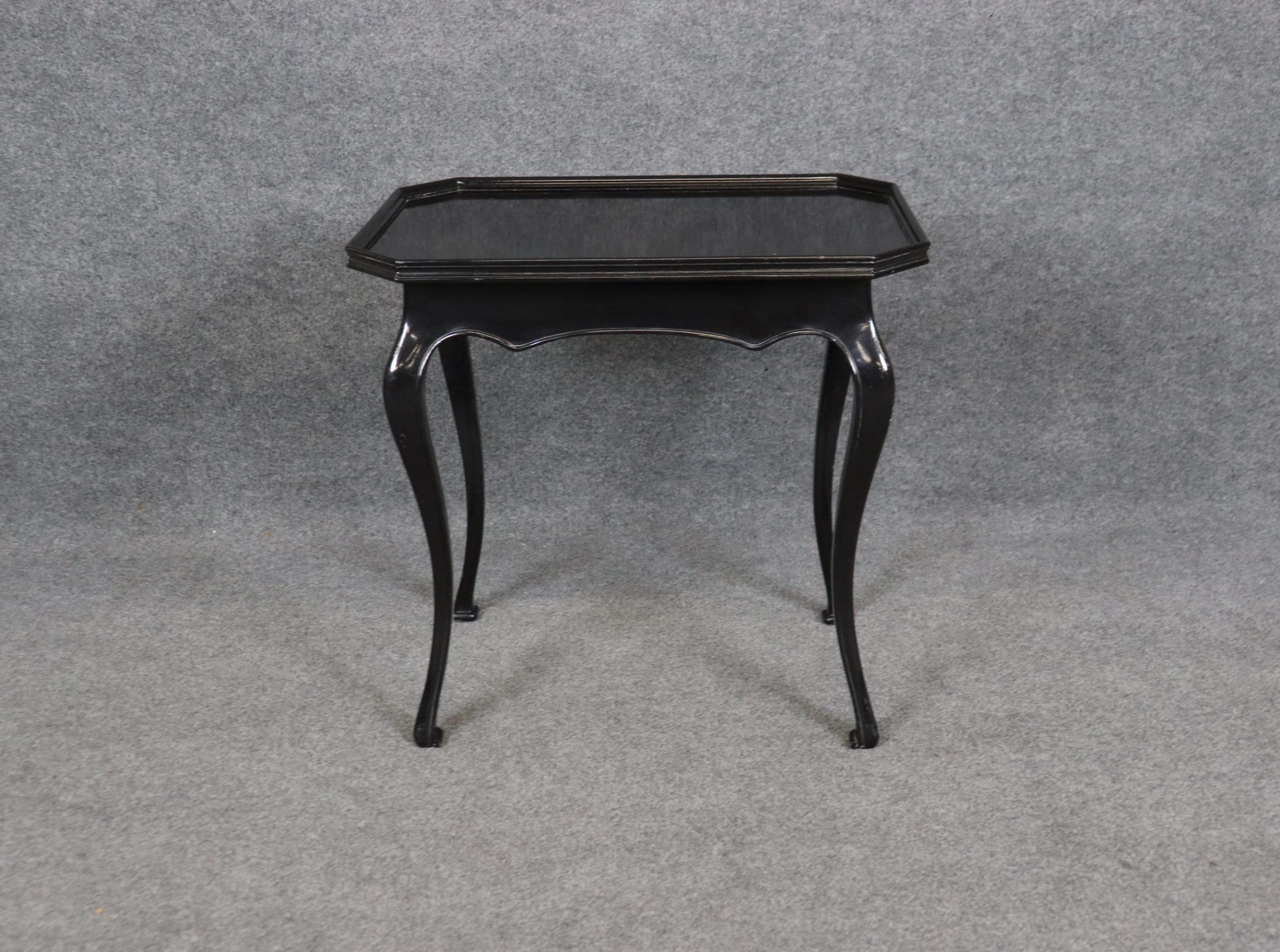 Vintage Regency Style Ebonized Black Lacquer End Table (1940s)