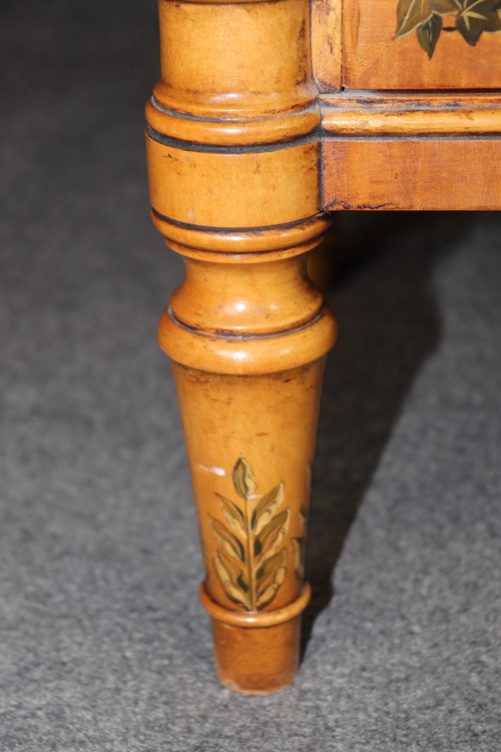 Vintage English Adams Style Painted Server: MCM Dining Room Furniture - Image 7