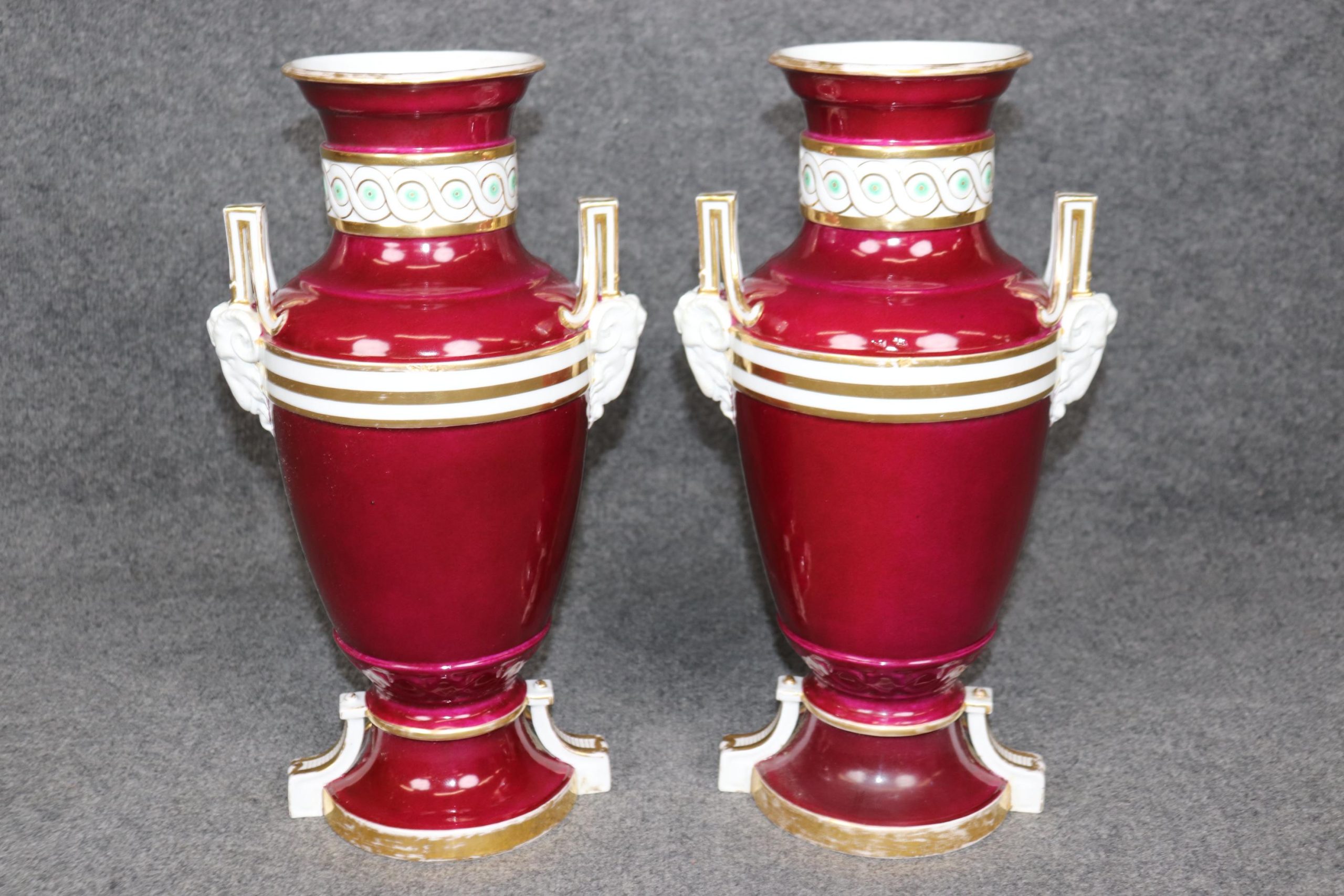 Antique French Old Paris Porcelain Urns: Louis XVI Style Cherub Vases - Image 4