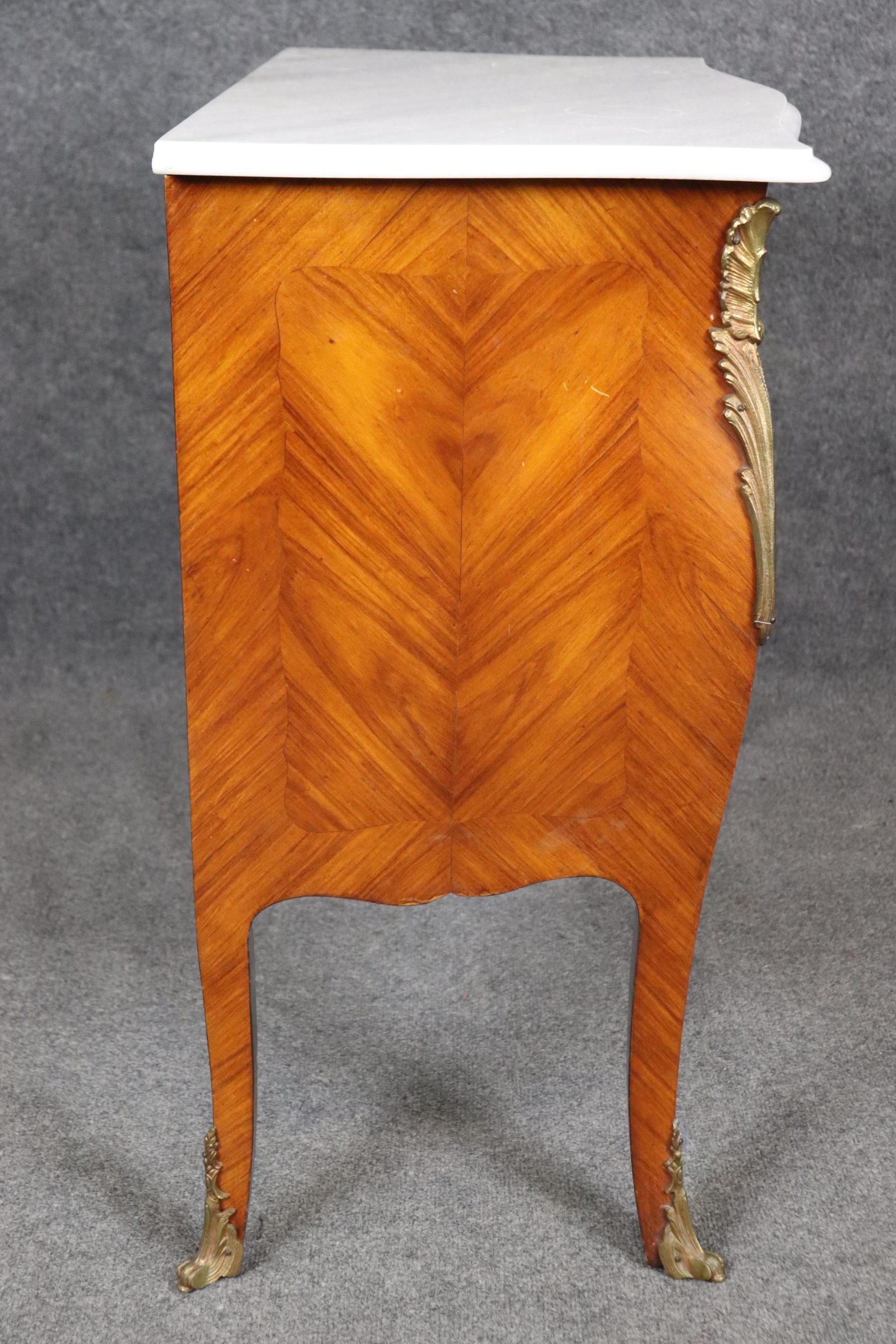 Vintage Louis XV Style Marble Top Commode: Bronze Mounted Nightstand - Image 4