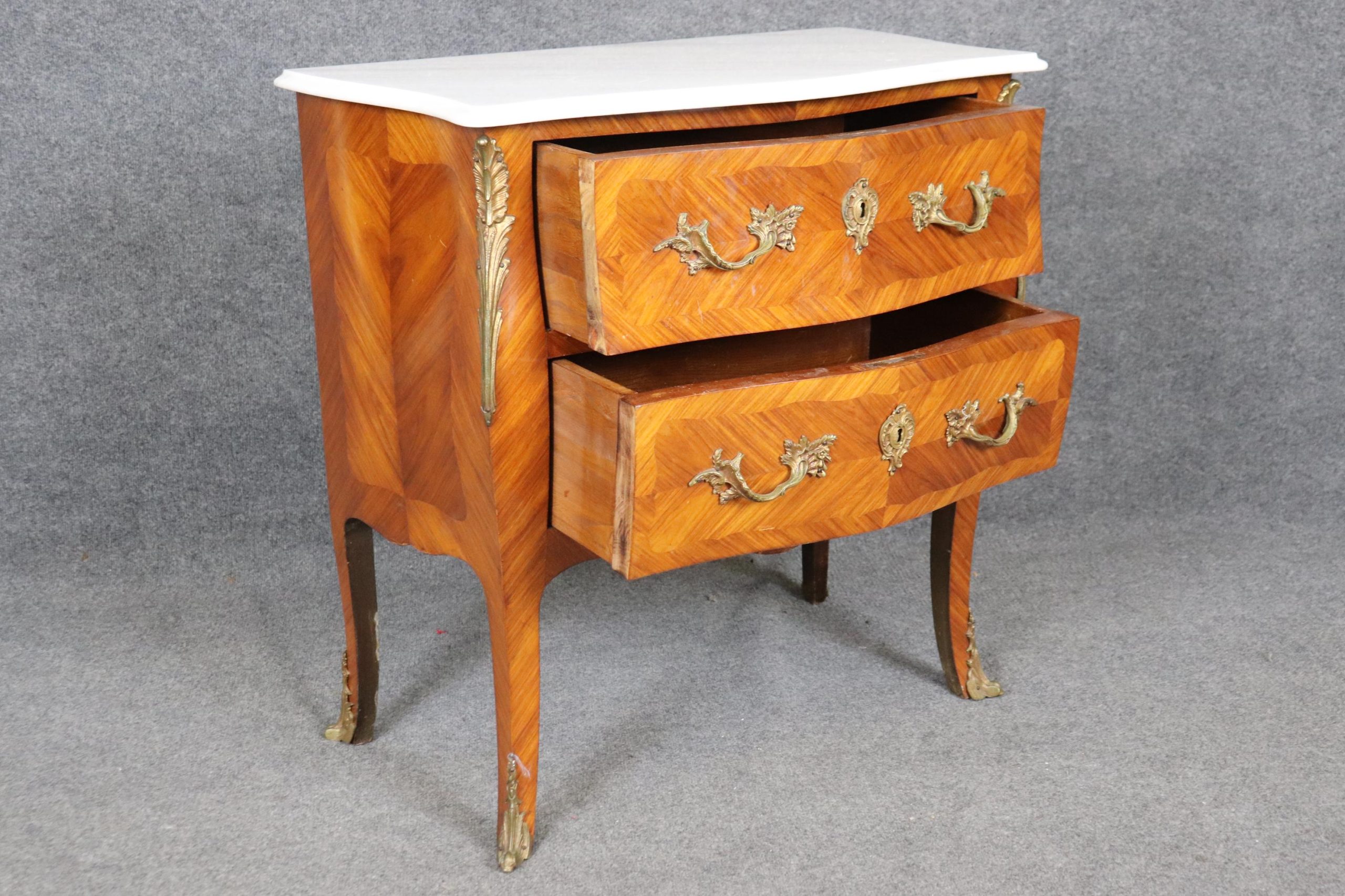 Vintage Louis XV Style Marble Top Commode: Bronze Mounted Nightstand - Image 6