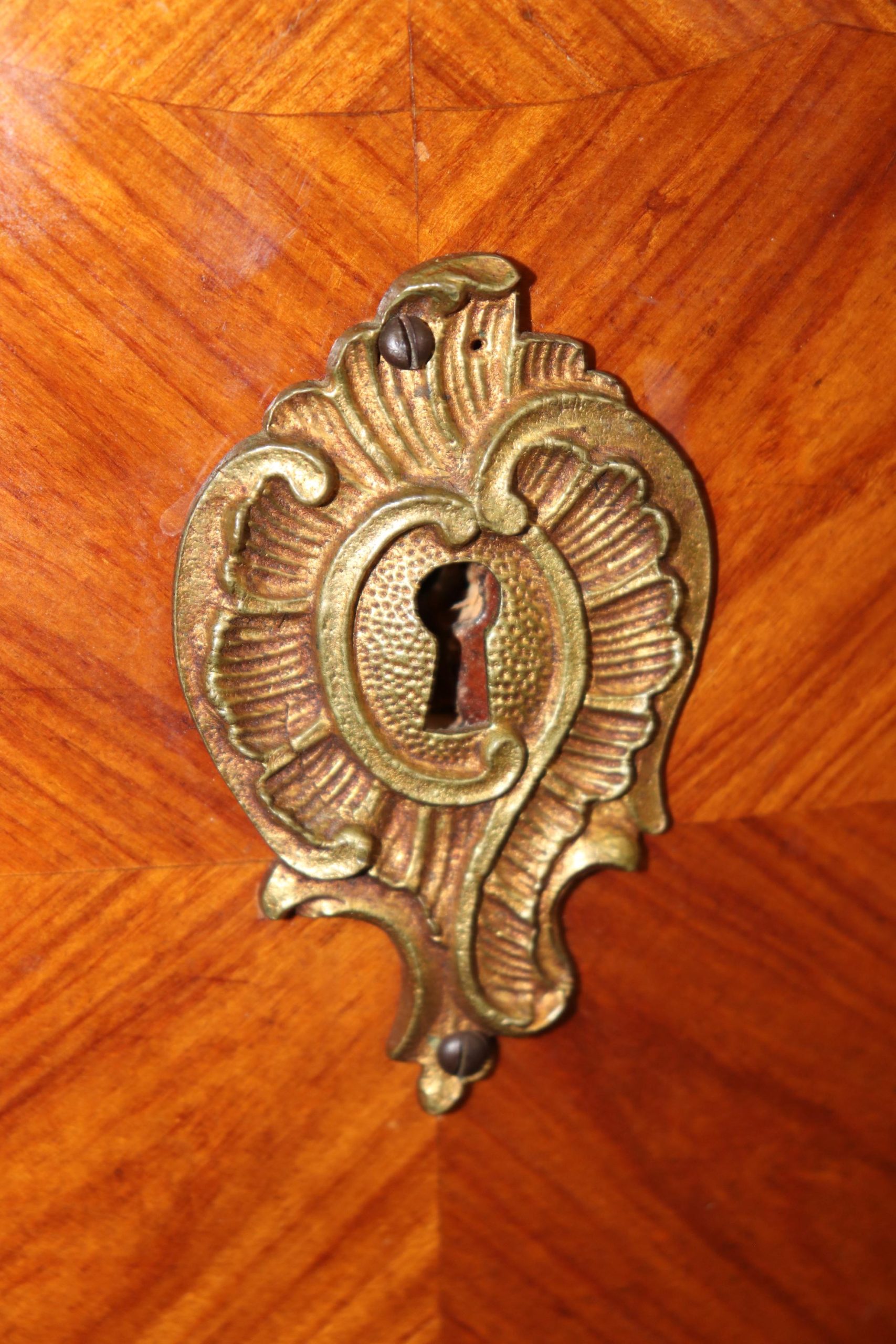 Vintage Louis XV Style Marble Top Commode: Bronze Mounted Nightstand - Image 10