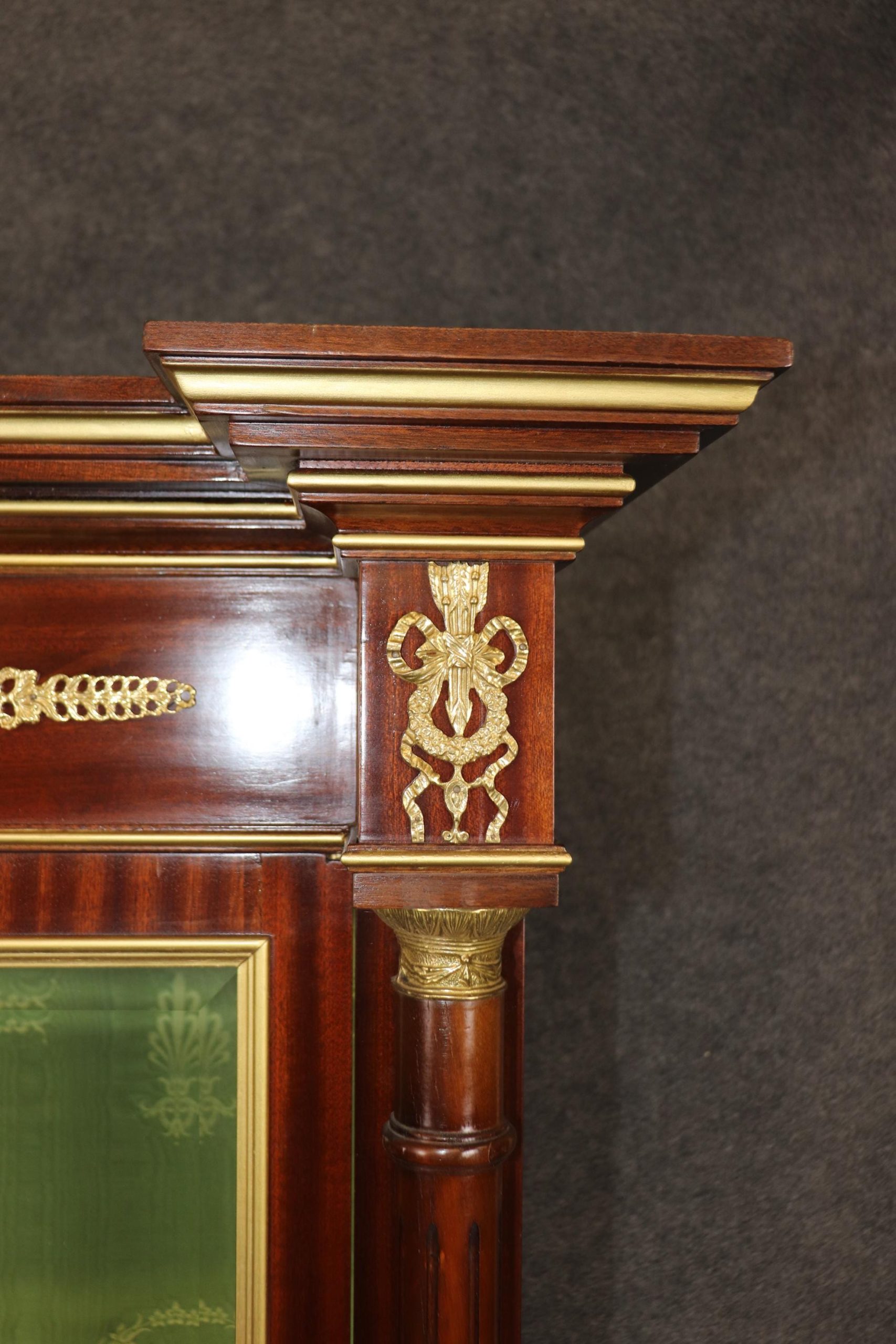 Vintage French Empire Style Vitrine: Lighted Curio Display Cabinet - Image 7