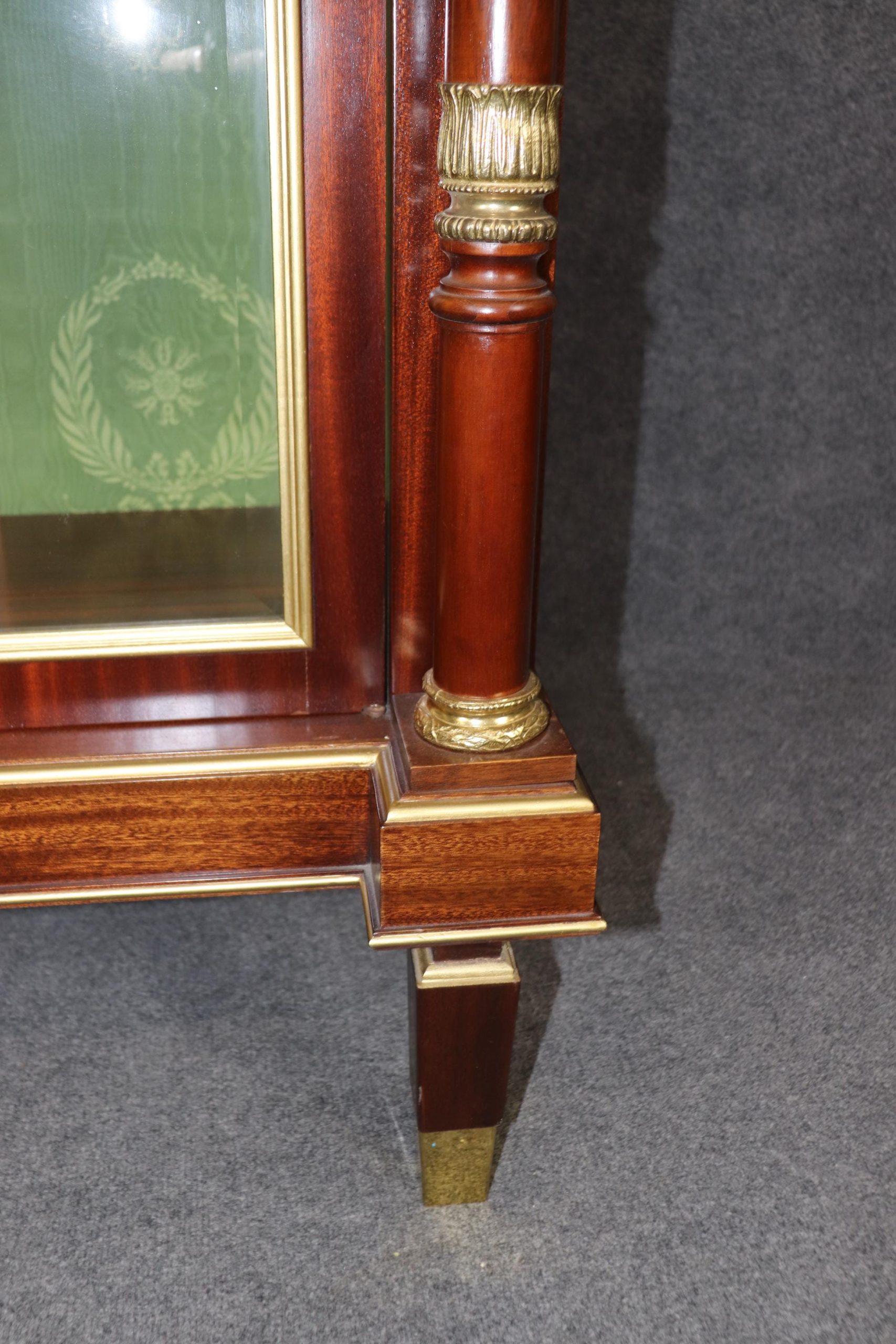 Vintage French Empire Style Vitrine: Lighted Curio Display Cabinet - Image 8