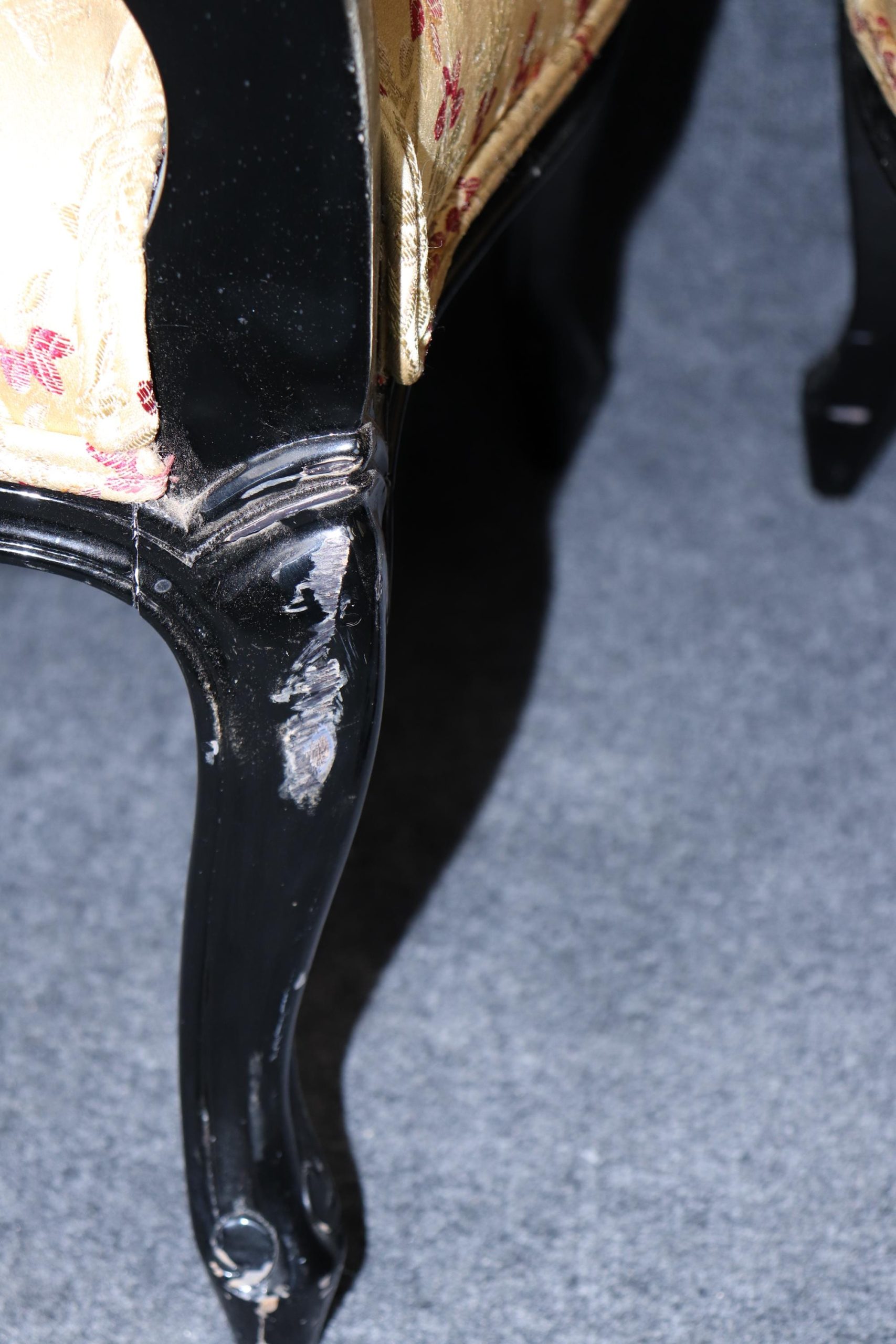 Vintage Louis XV Style Armchairs: Ebonized Black Lacquer, Upholstered Pair - Image 5