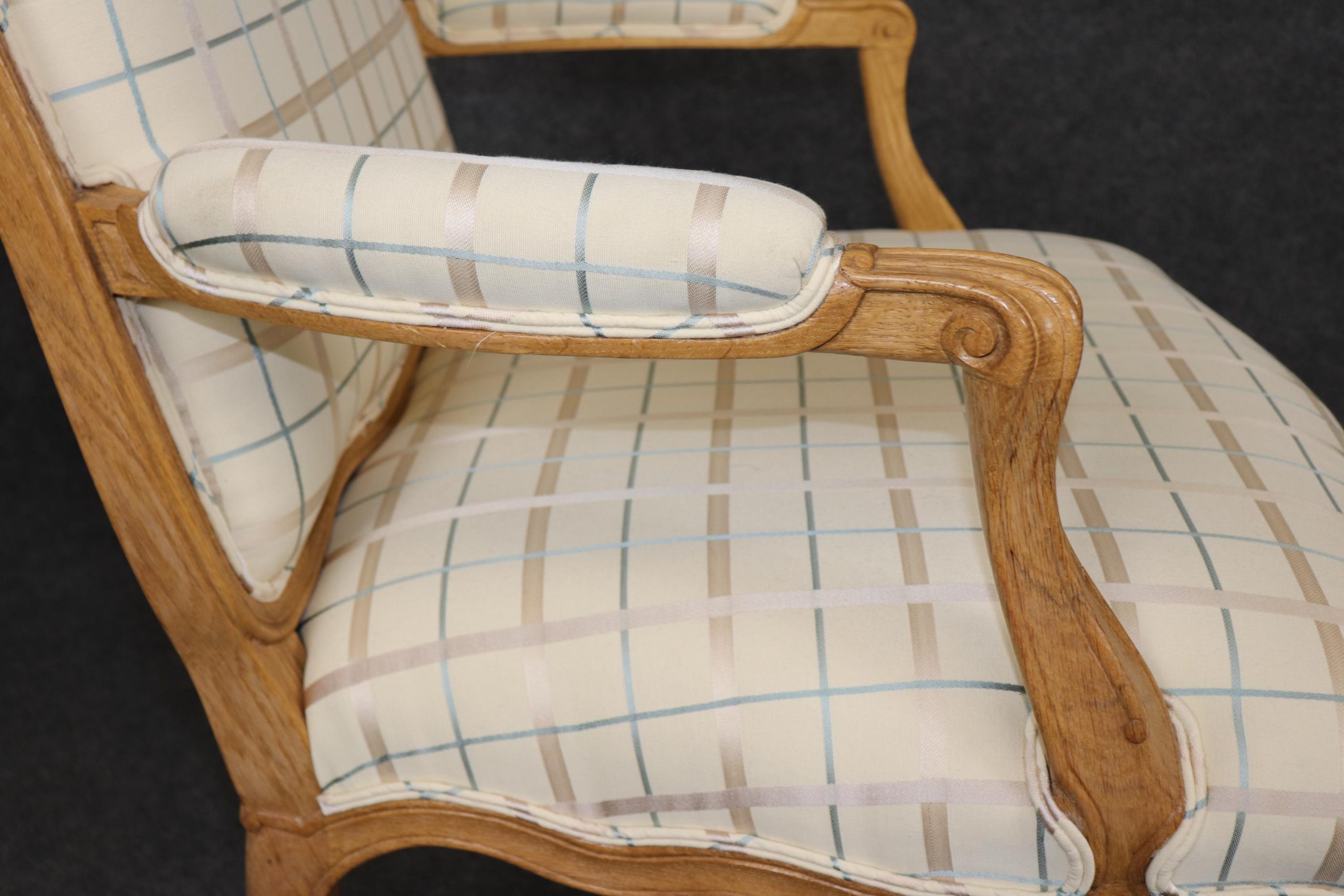 Mid Century Louis XV Style Bergere Armchairs: Accent Lounge Chairs, Pair - Image 8