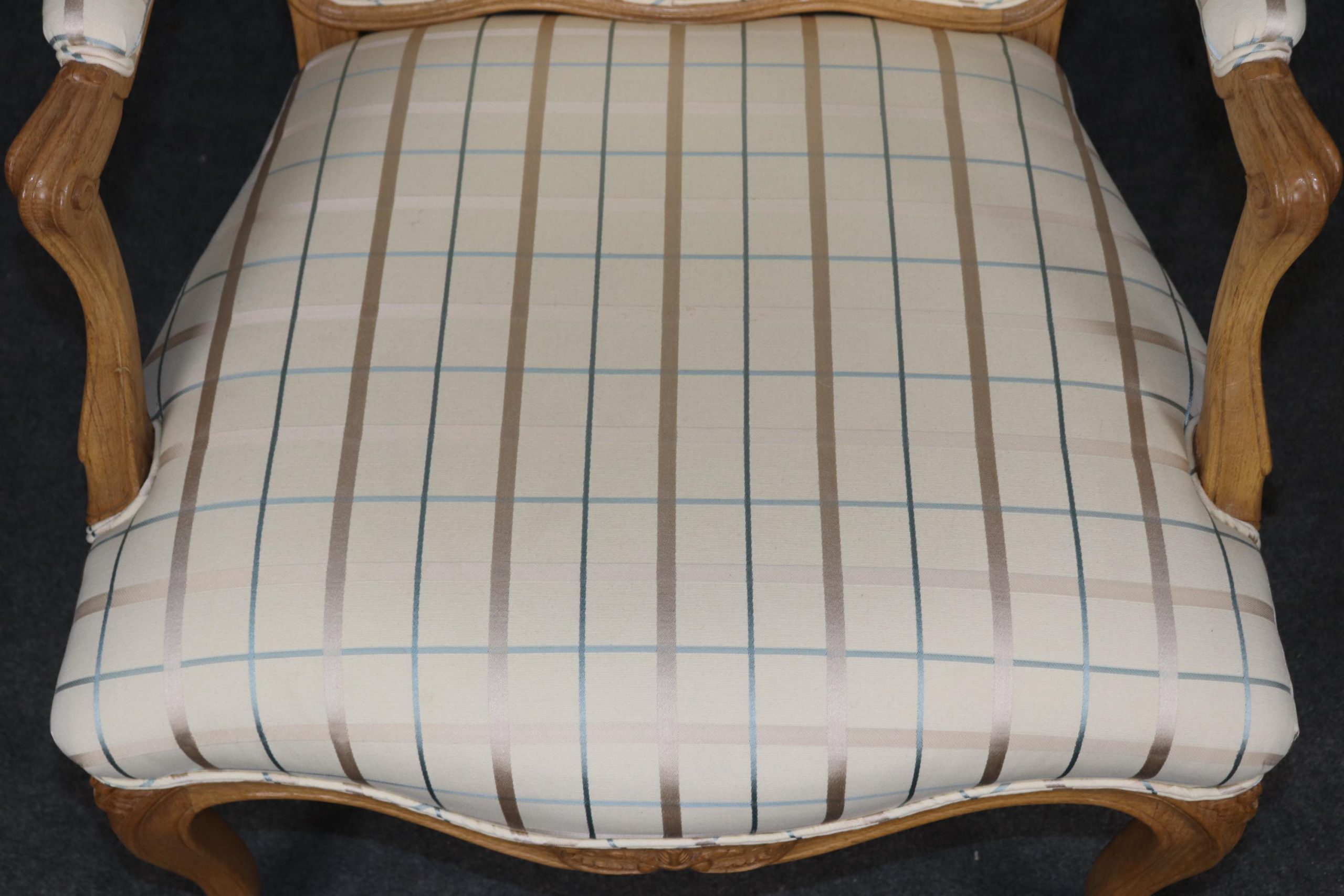 Mid Century Louis XV Style Bergere Armchairs: Accent Lounge Chairs, Pair - Image 10