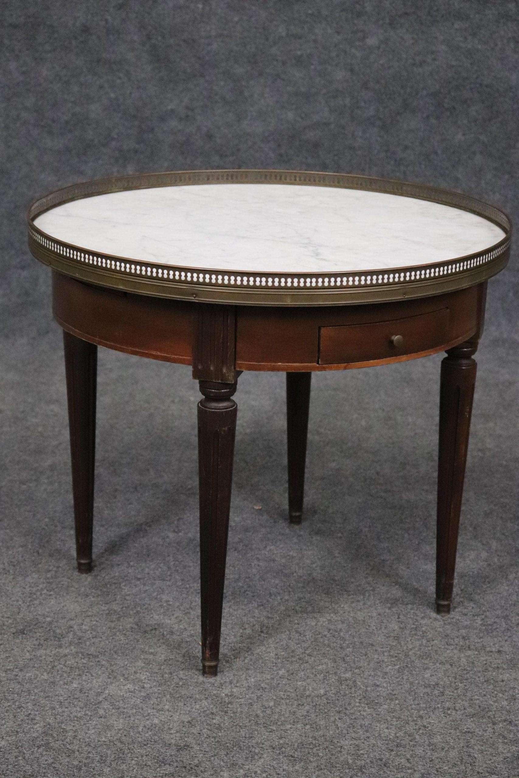 Louis XVI Style Marble Top Vintage End Table - Image 2