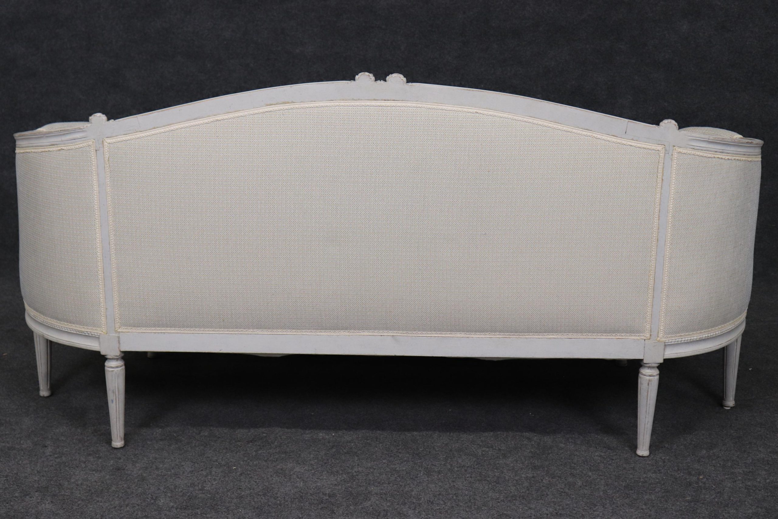 Vintage Louis XVI Style Settee: Distressed Paint, Upholstered Loveseat - Image 4