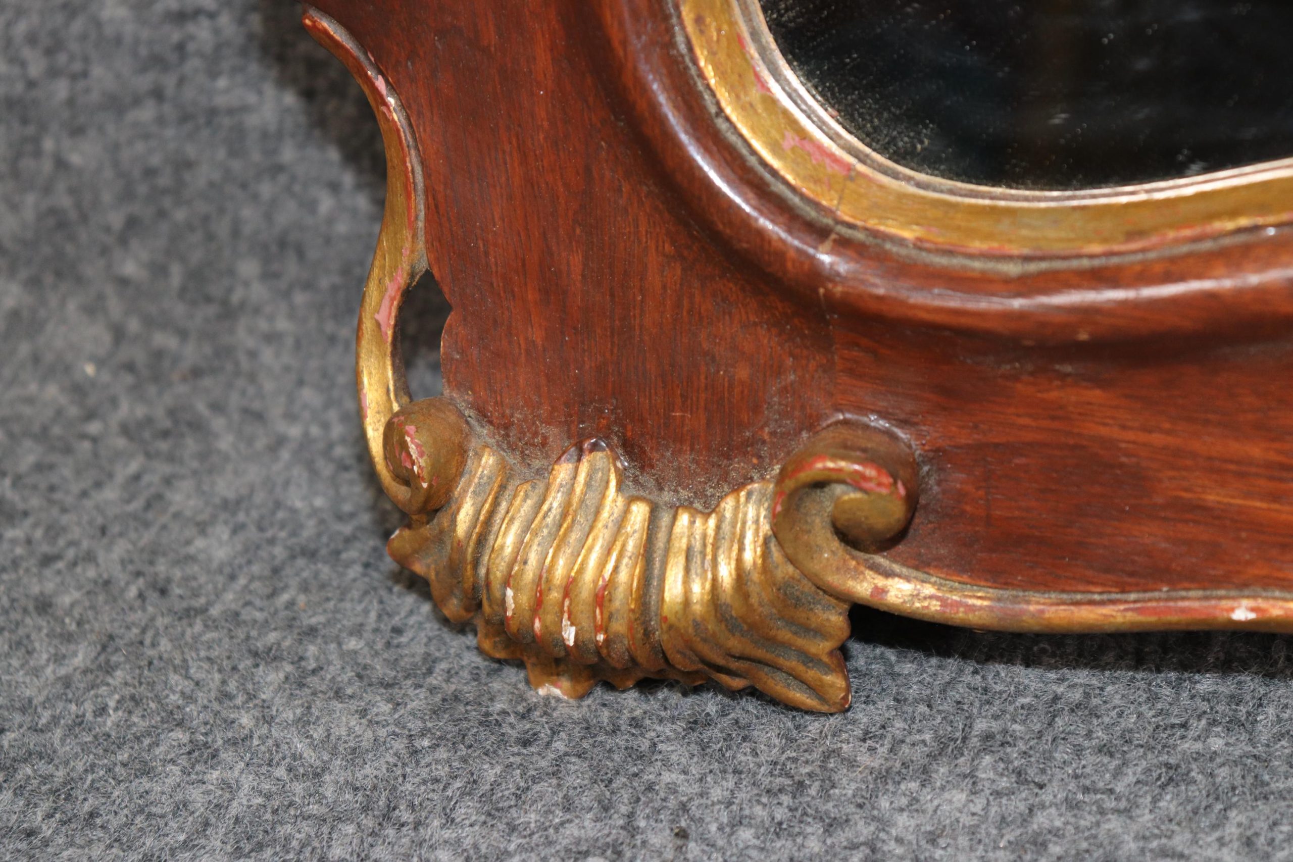 Antique Rococo Gilt Wood Mirror: Italian Carved Wall Decor - Image 5